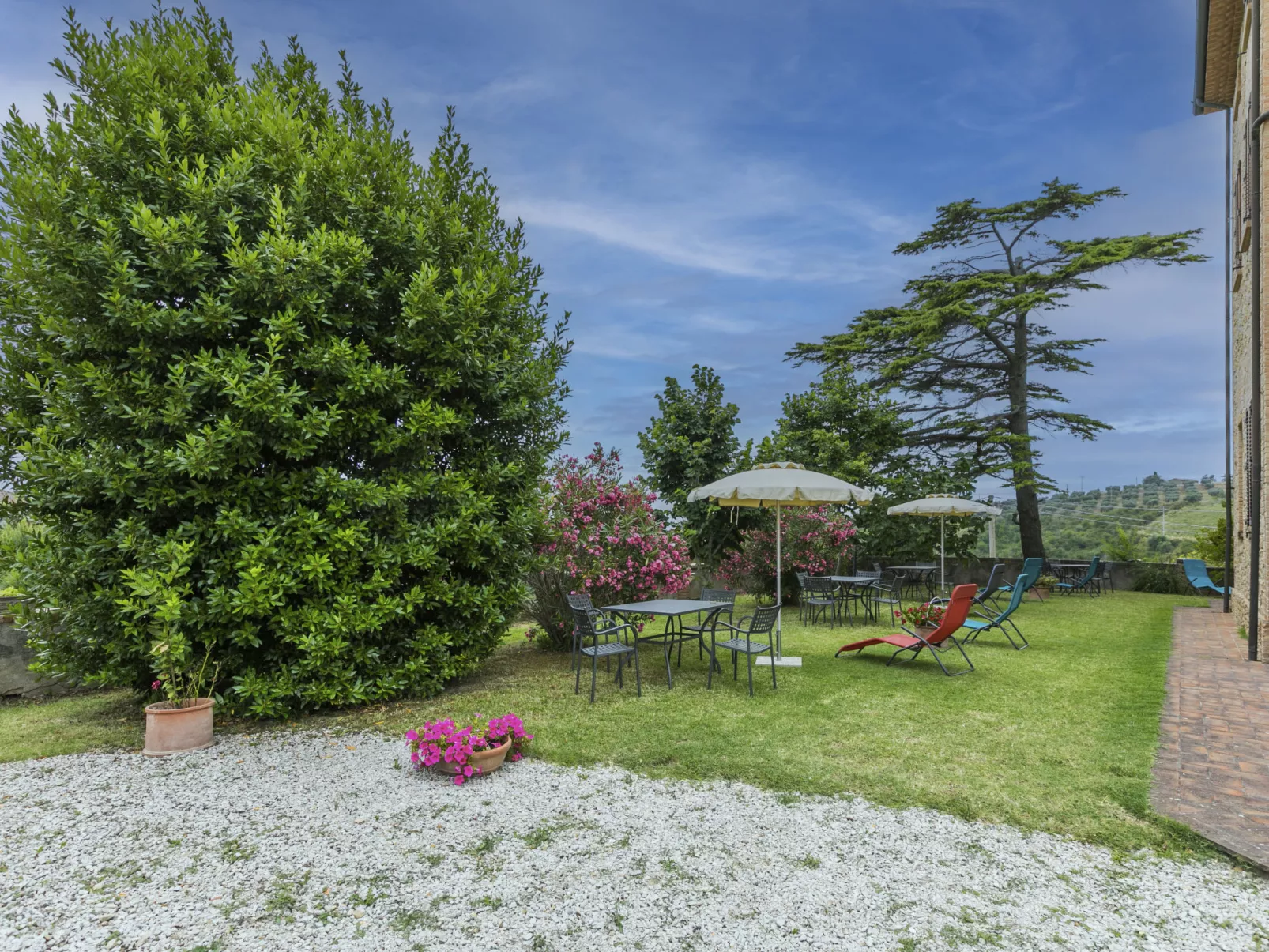 Villa Caggio-Outside