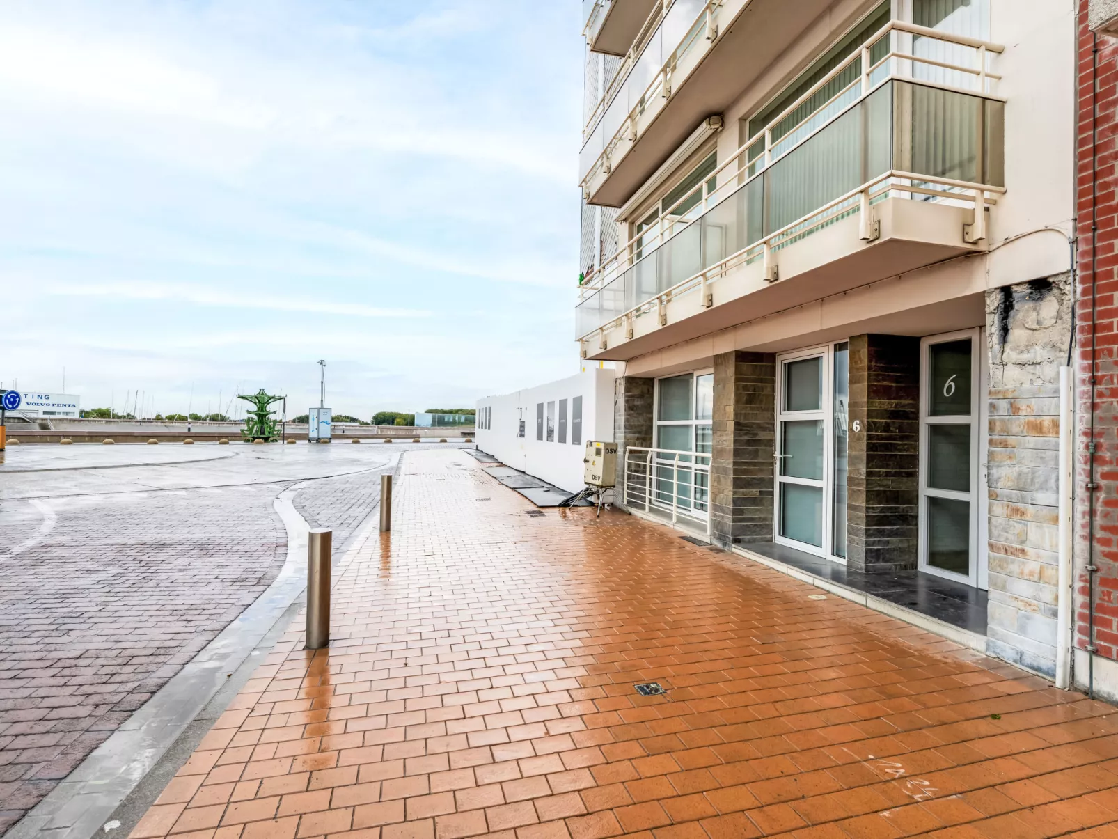 Anne I with harbour view-Dehors