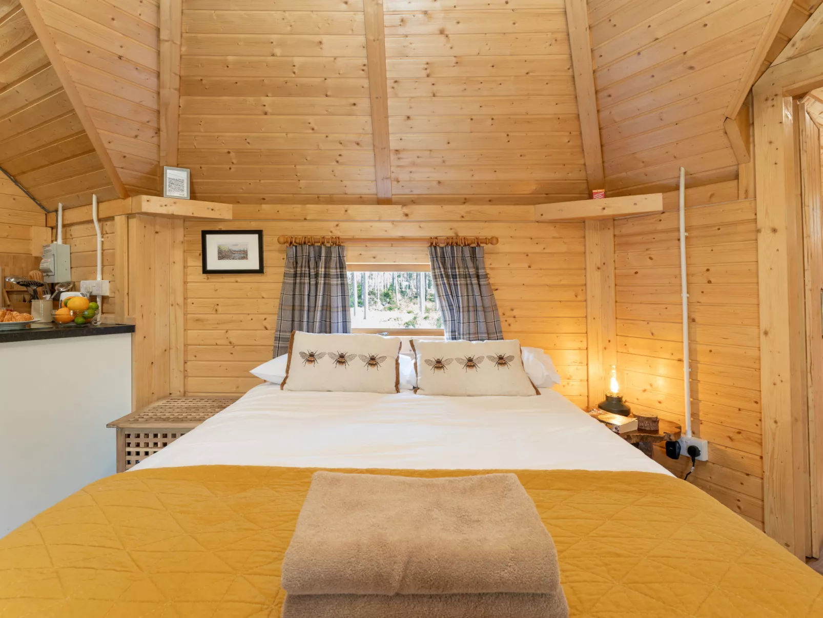 Ghillie’s Bothy-Inside