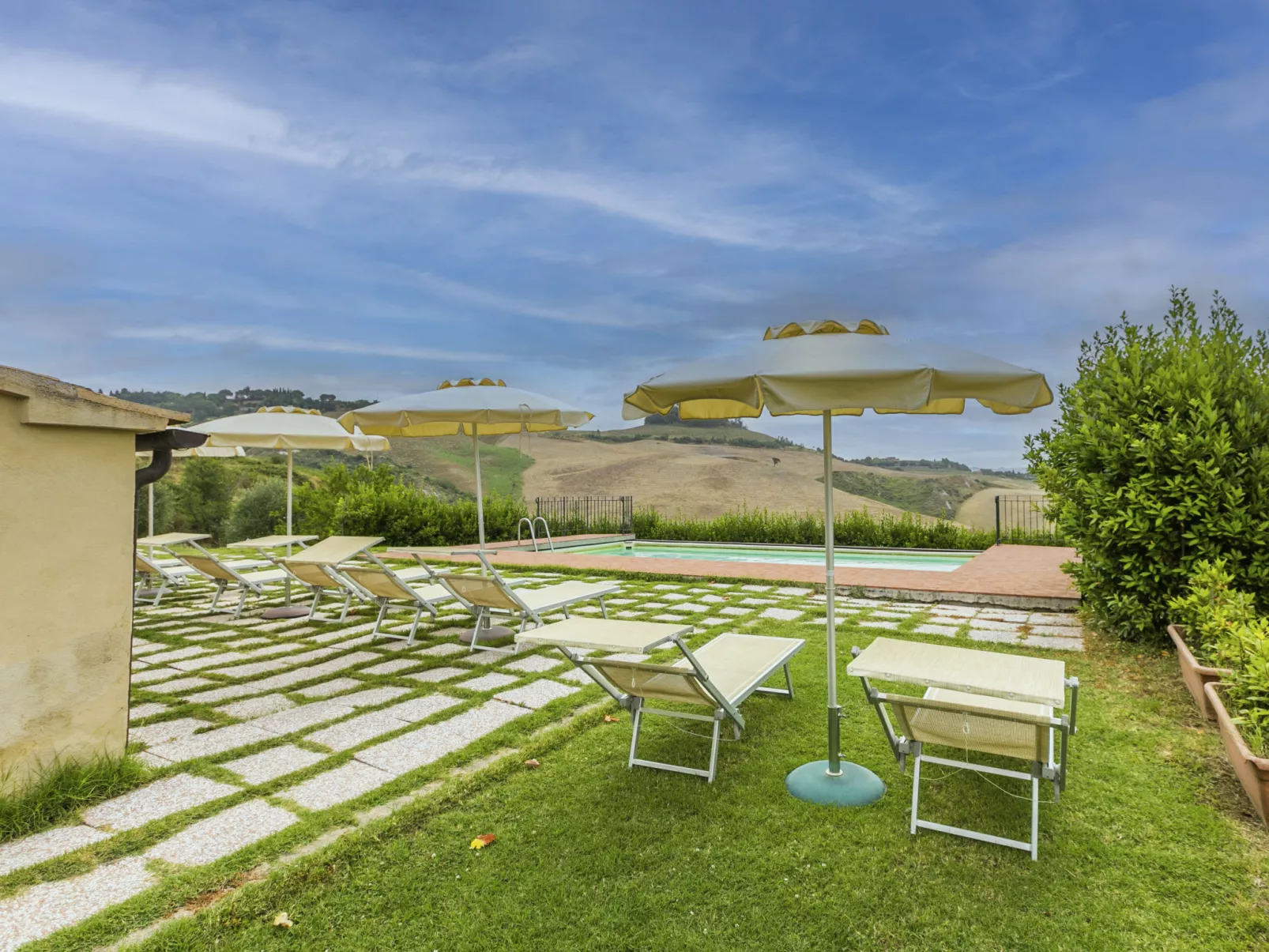 Villa Caggio-Outside