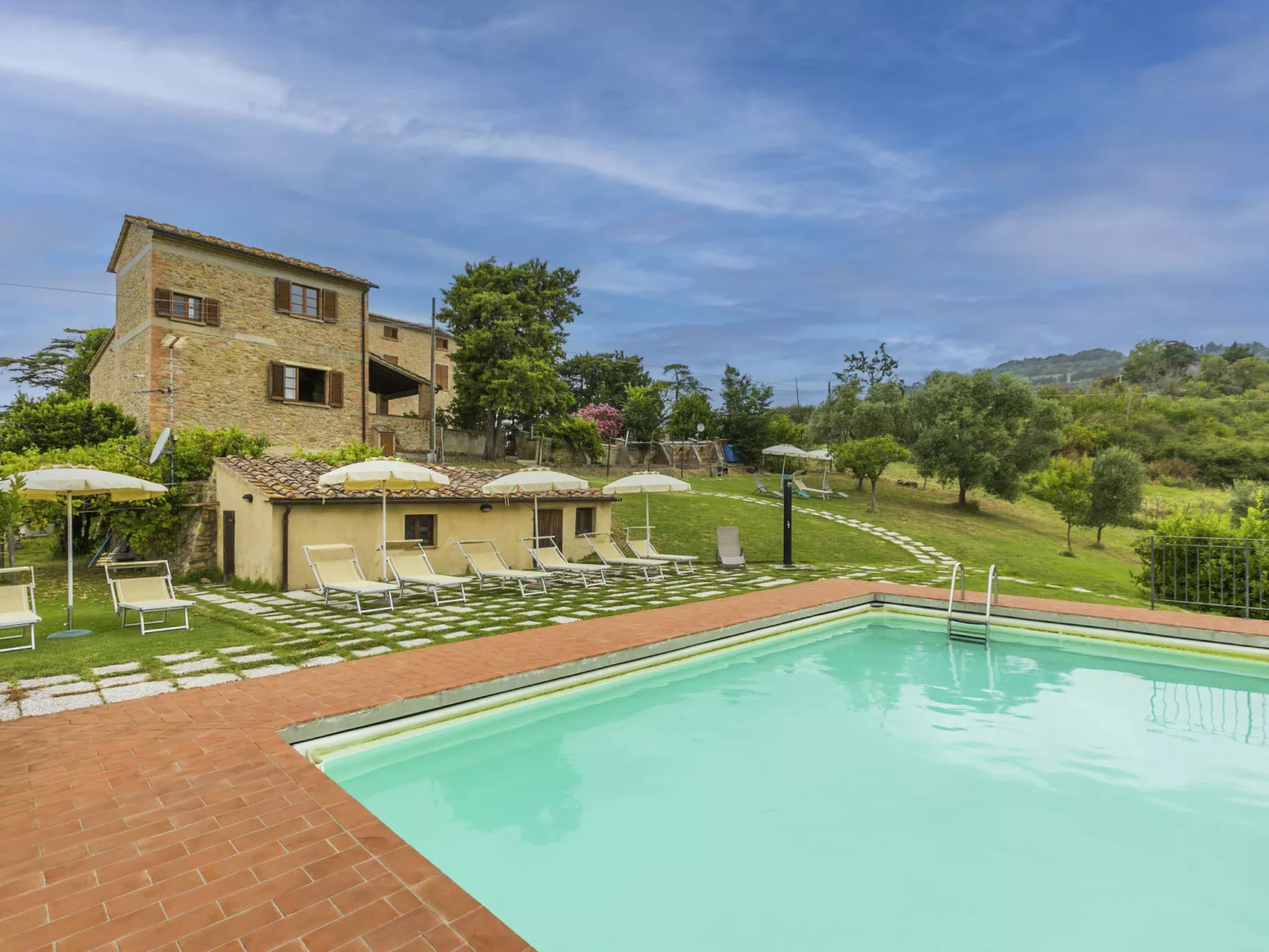 Villa Caggio-Outside