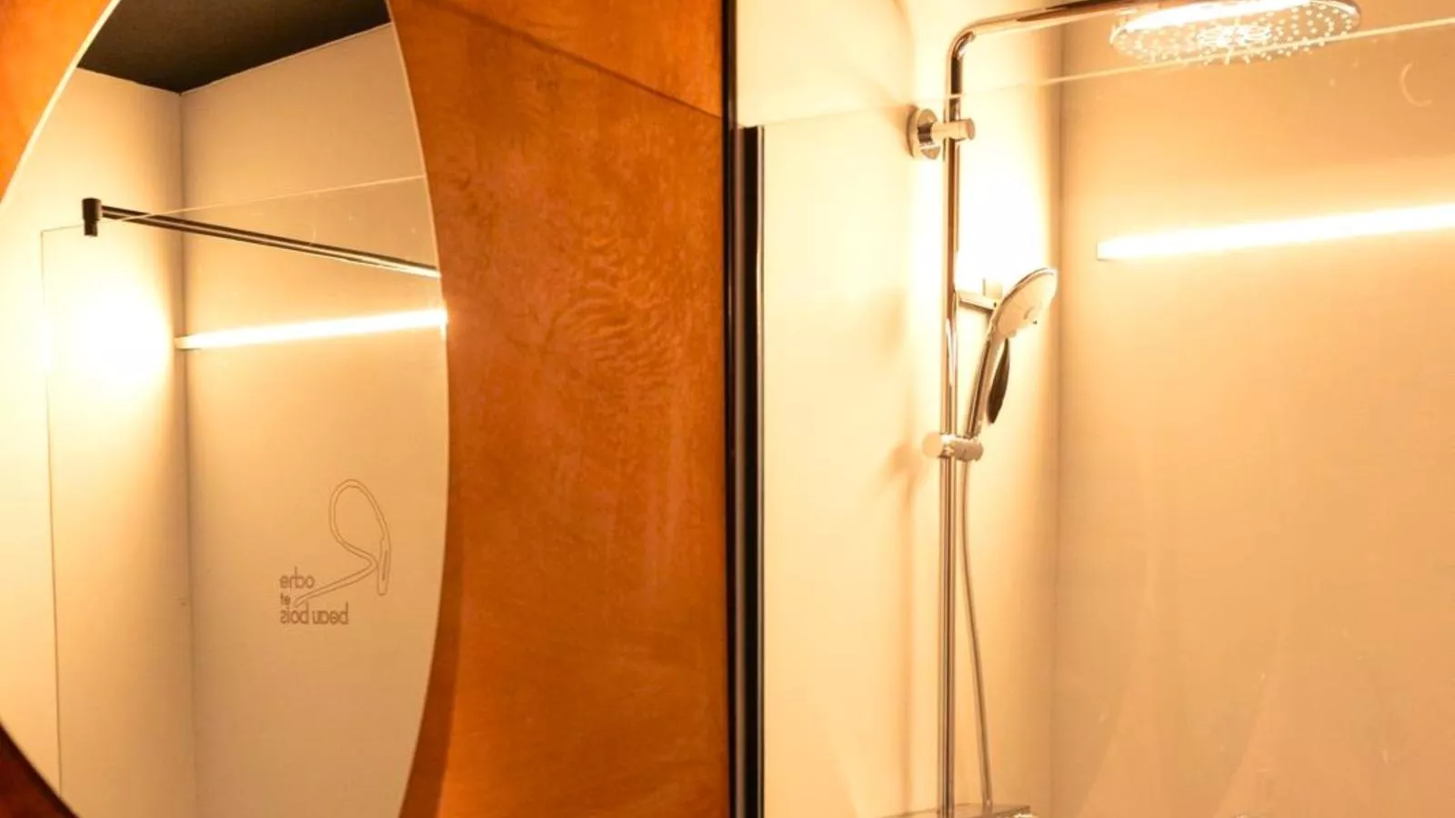 Cabane dans les arbres-Bathroom