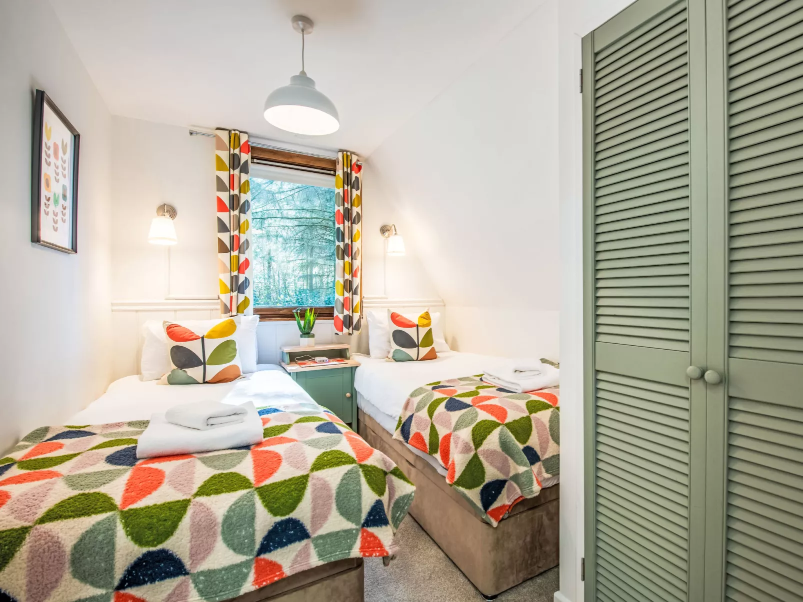 Pine Needle Lodge-Dedans