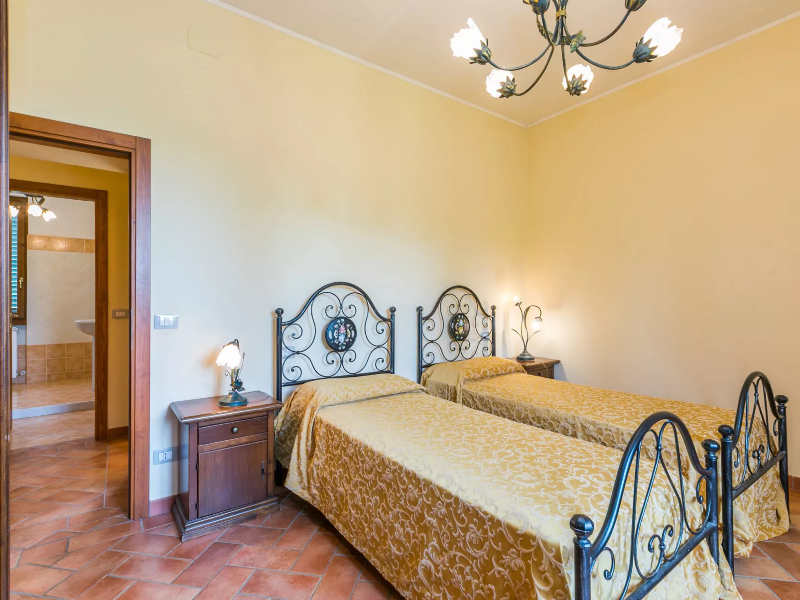 Villa I Gelsomini-Inside