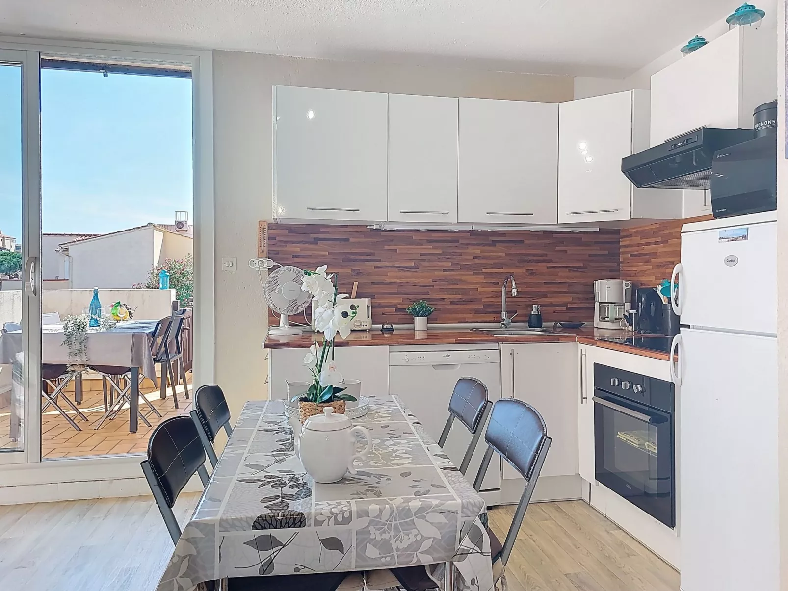 Les Supers Marines-Drinnen