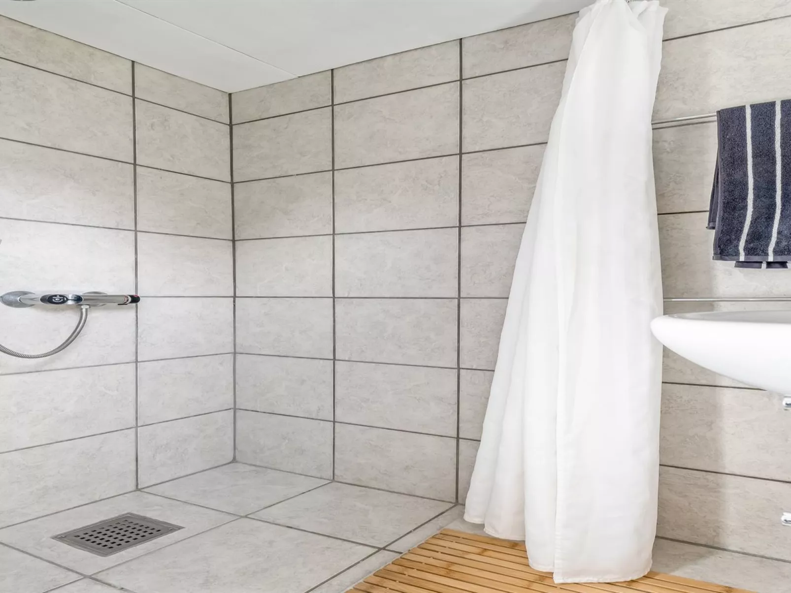 "Alpi" - 270m from the sea-Inside