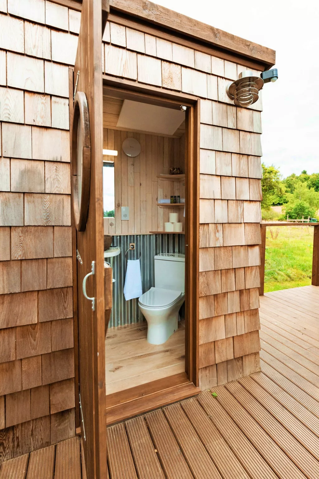 Scotney Luxury Dome-Drinnen