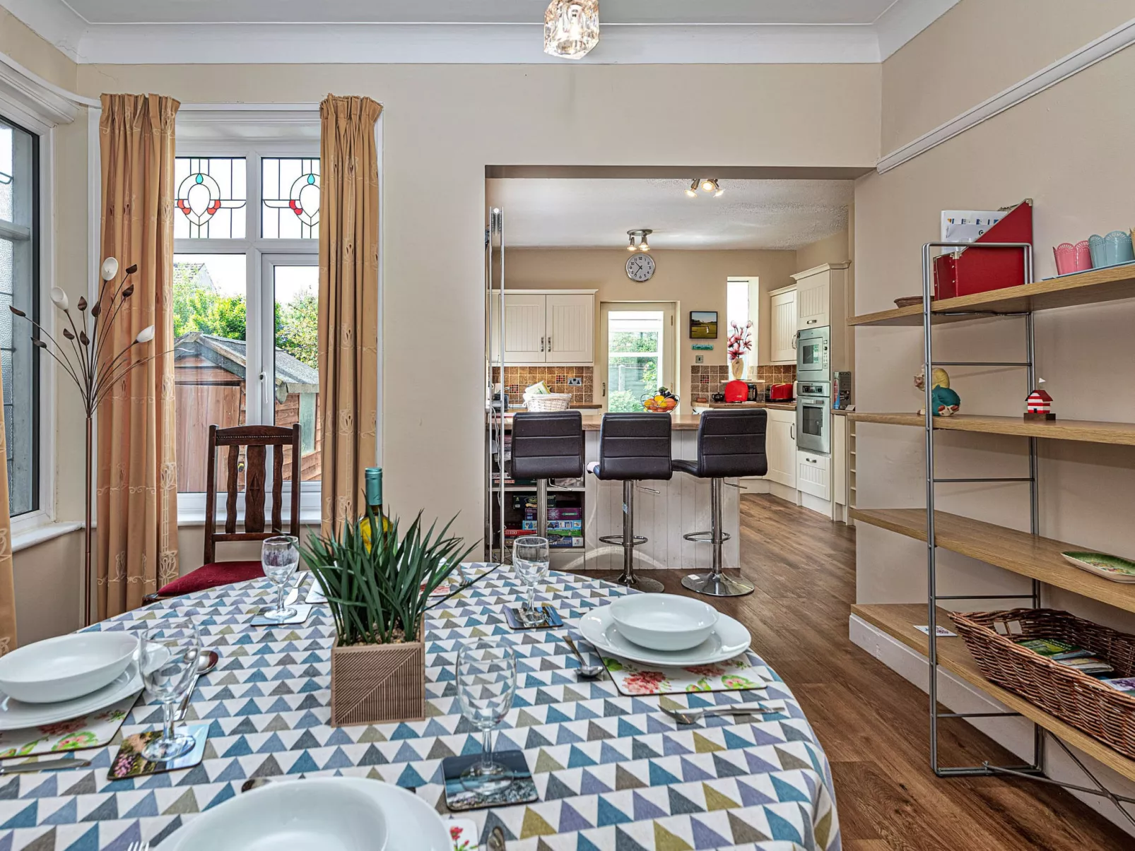 Penrhyn Avenue-Dedans