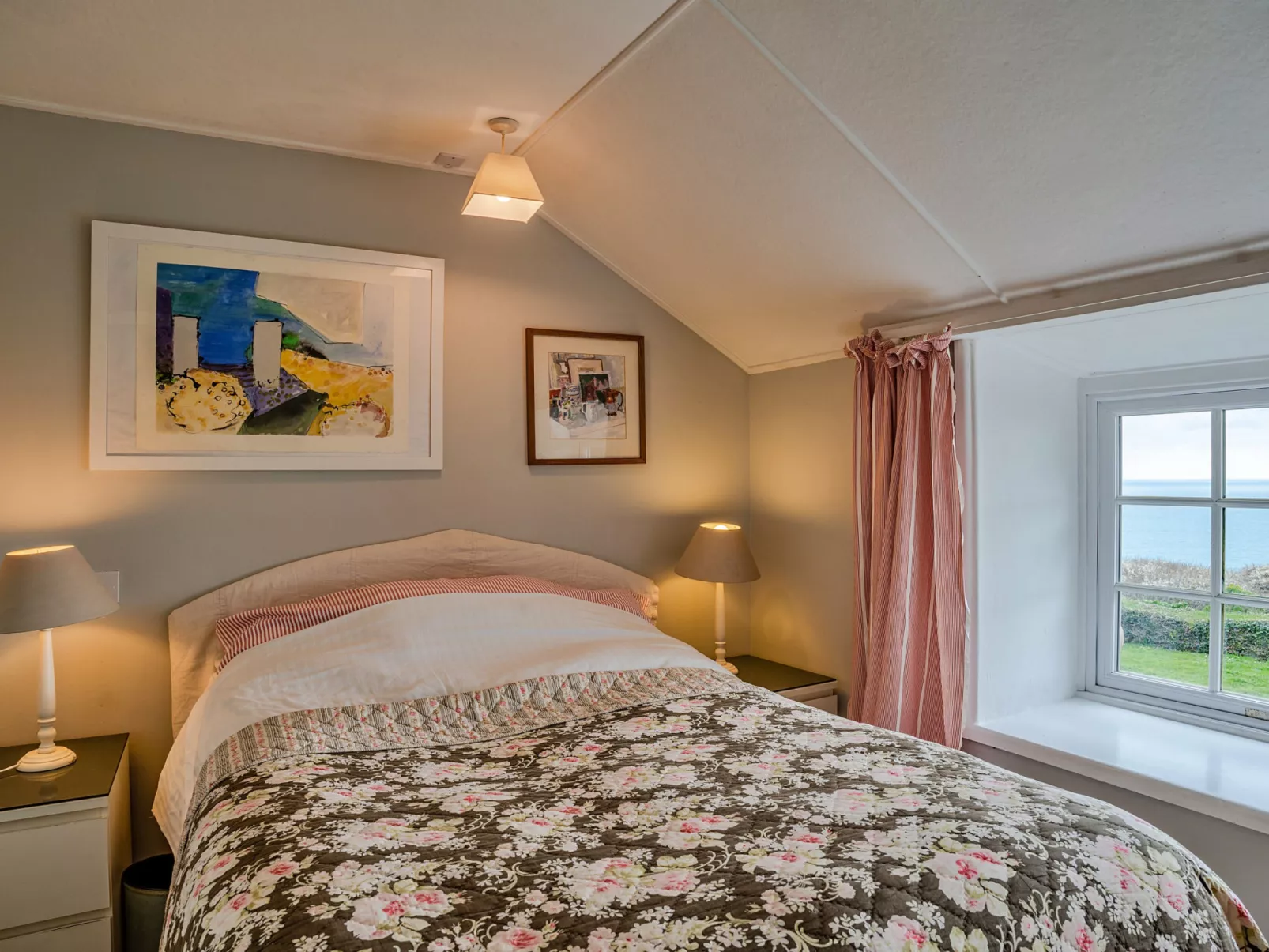 Lesceave Cottage-Dedans