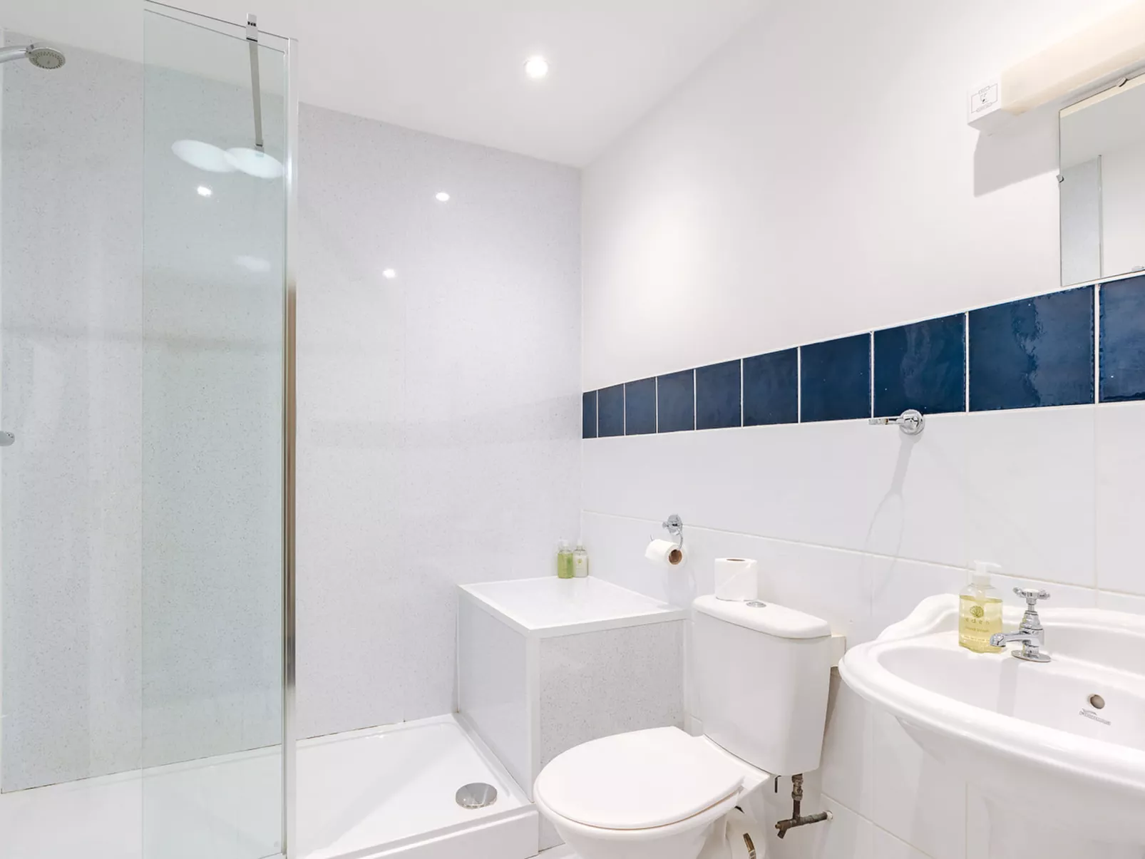 Netley Hall - Rosemary-Drinnen