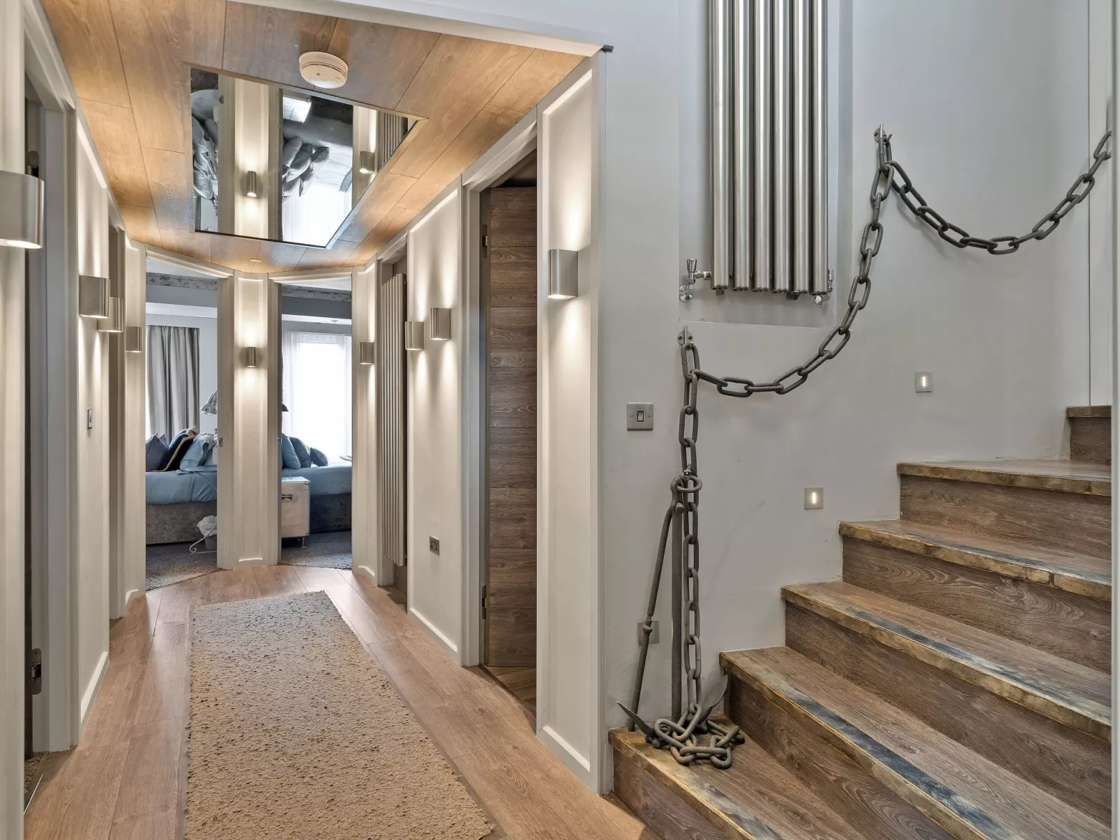 The Old Library-Drinnen