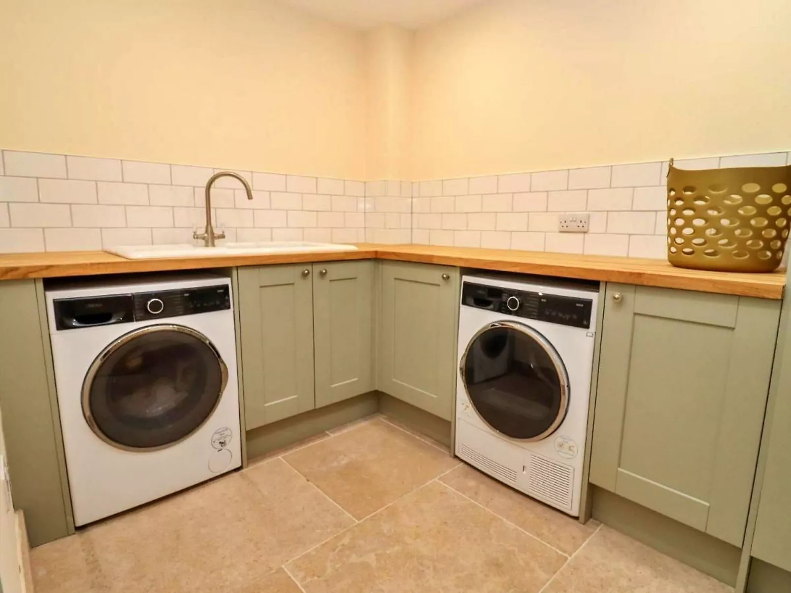 Little Rissington - Barn Three-Dedans