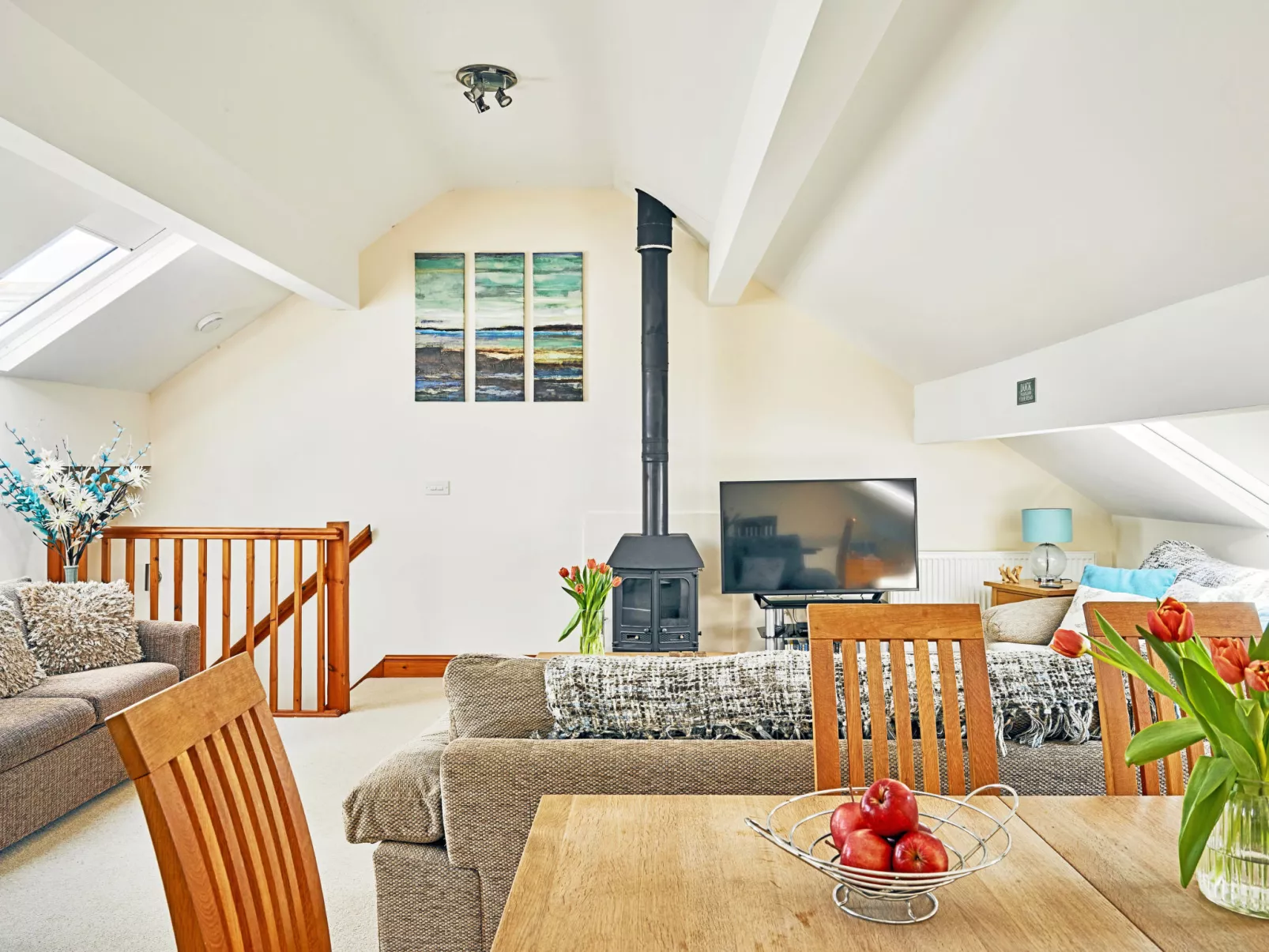 Hawthorn Barn-Dedans