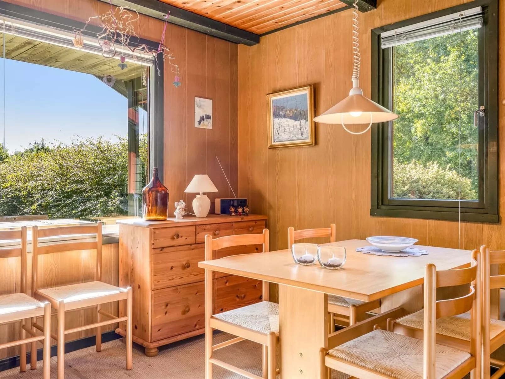 "Aron" - 30km from the sea-Drinnen