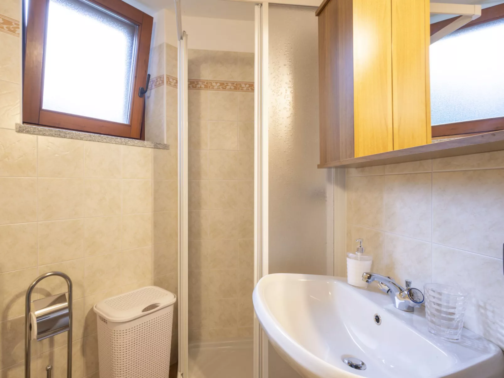 Val di Mello Mountain Flat-Inside