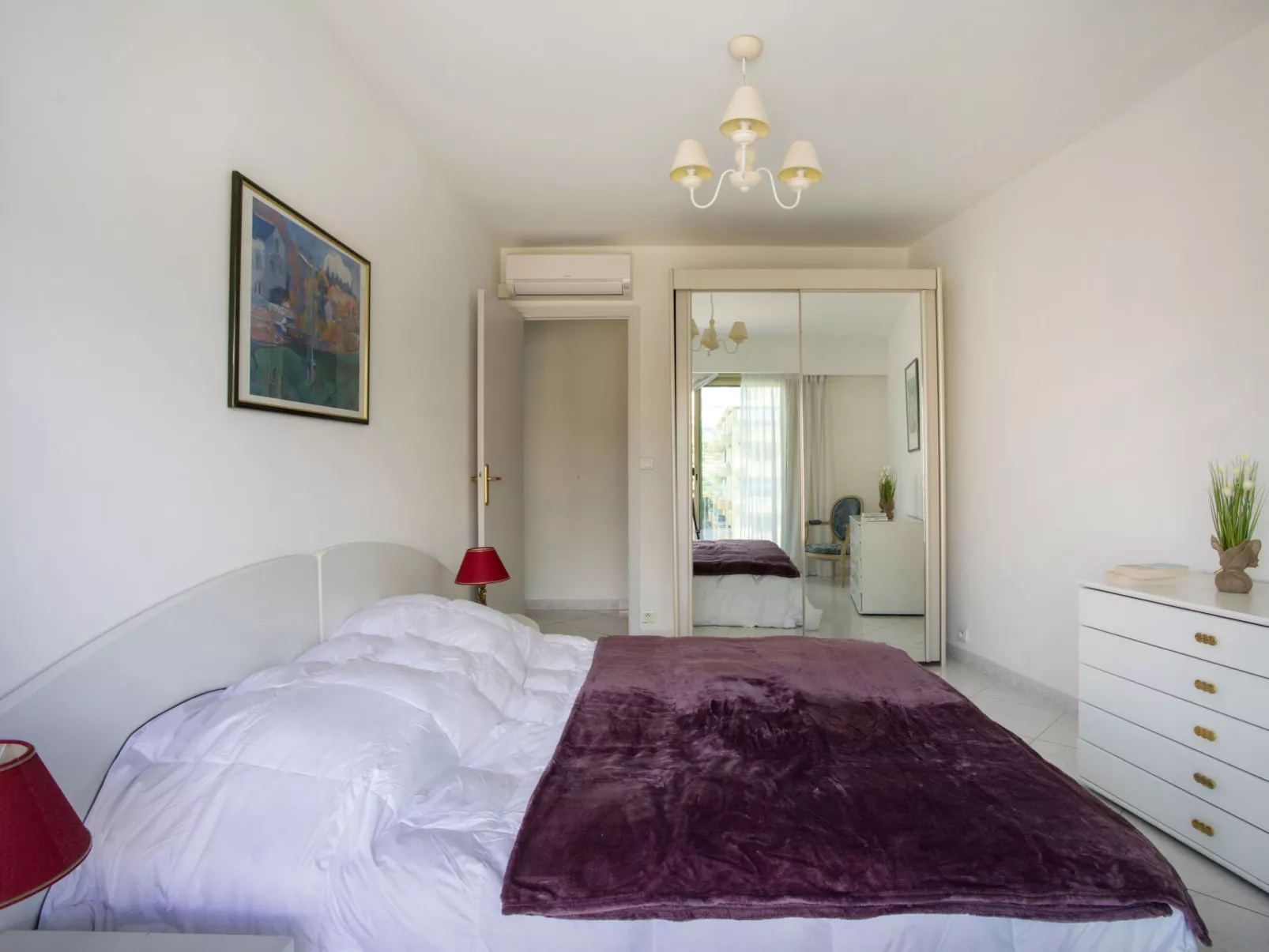 Azur Paradis-Drinnen