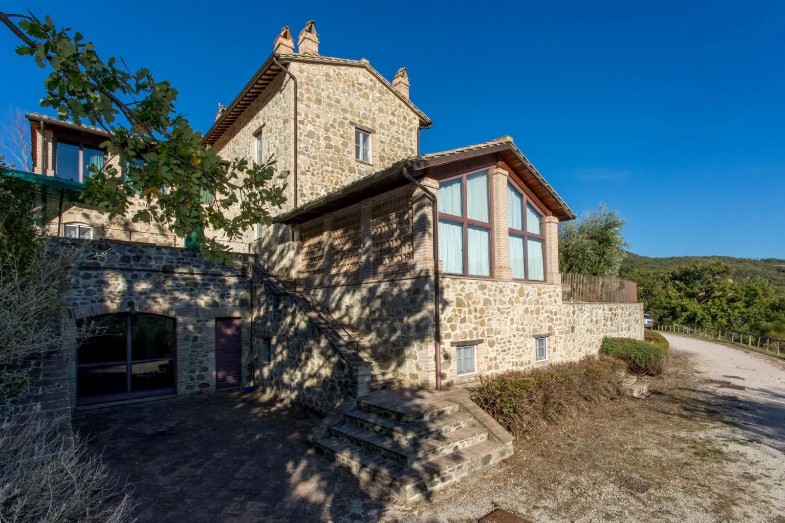 Acqua-Exterior in summer