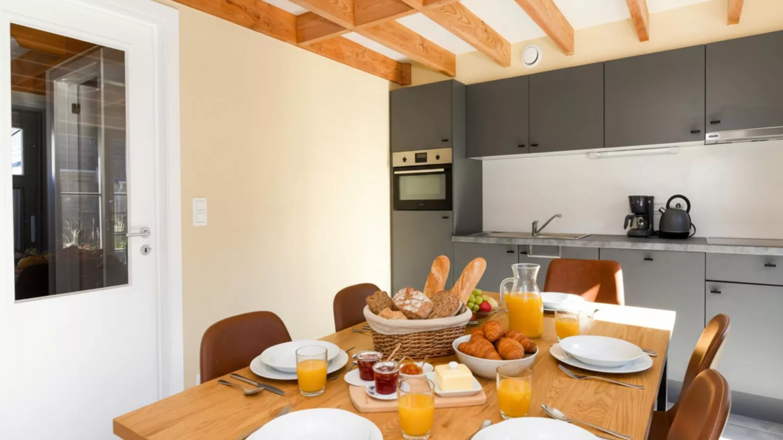 Westhinder II H54-Esszimmer