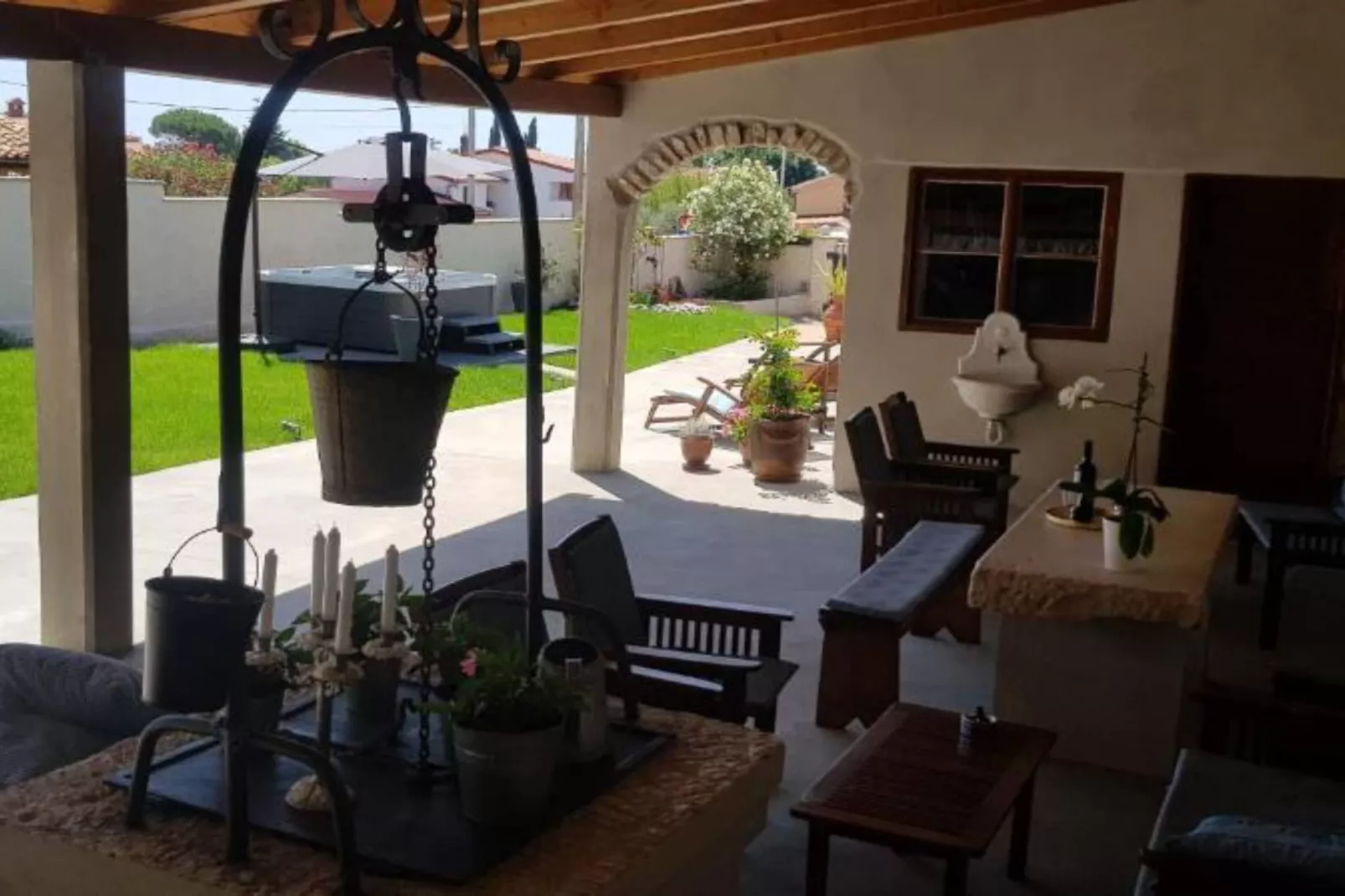 One bedroom apartment (A5)-Outdoor