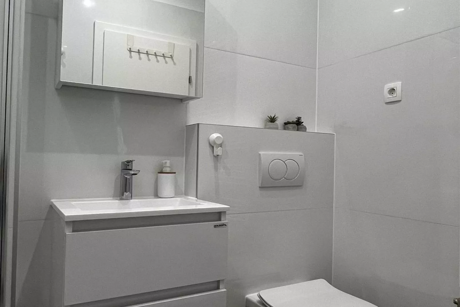 Zagreb Center Apartments - Downtown Apartment - Studio Apartment ( Studio 2)-Bathroom
