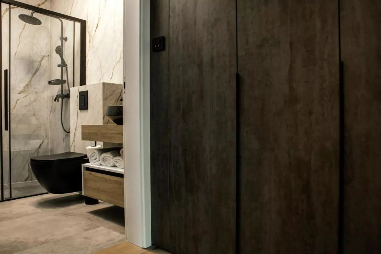 Luxury Villa Lara with Heated Pool, Hot-Tub and Sauna - Six Bedroom Villa with Pool-Bedroom