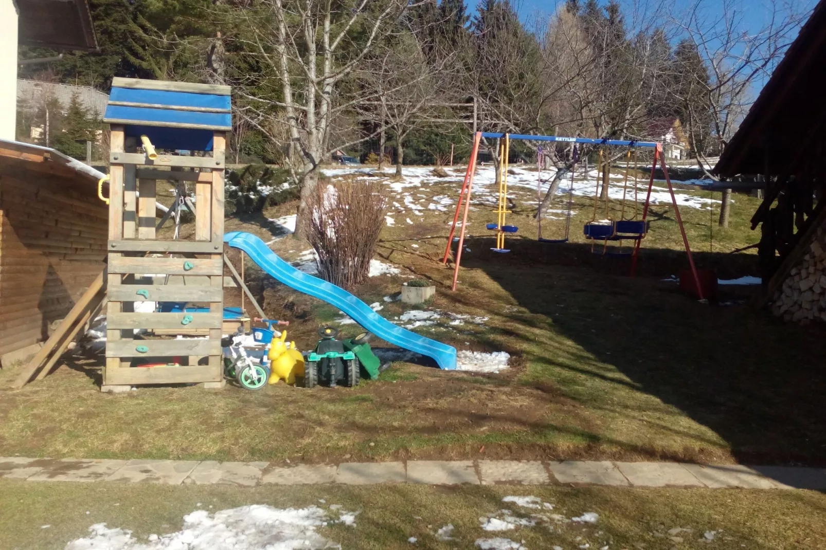 Comfortable Zreče Apartment with Playground and Private Parking, Ideal for Families - One Bedroom Apartment-Outdoor