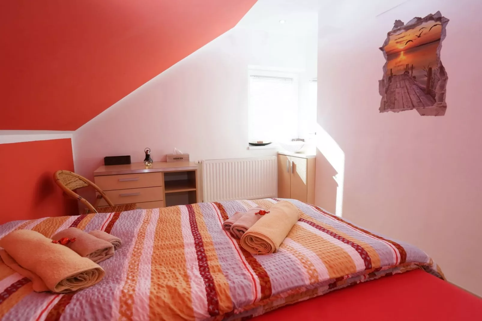 Elegant and Stylish Retreat Apartments with Terrace - Three Bedroom Apartment with Terrace-Chambre