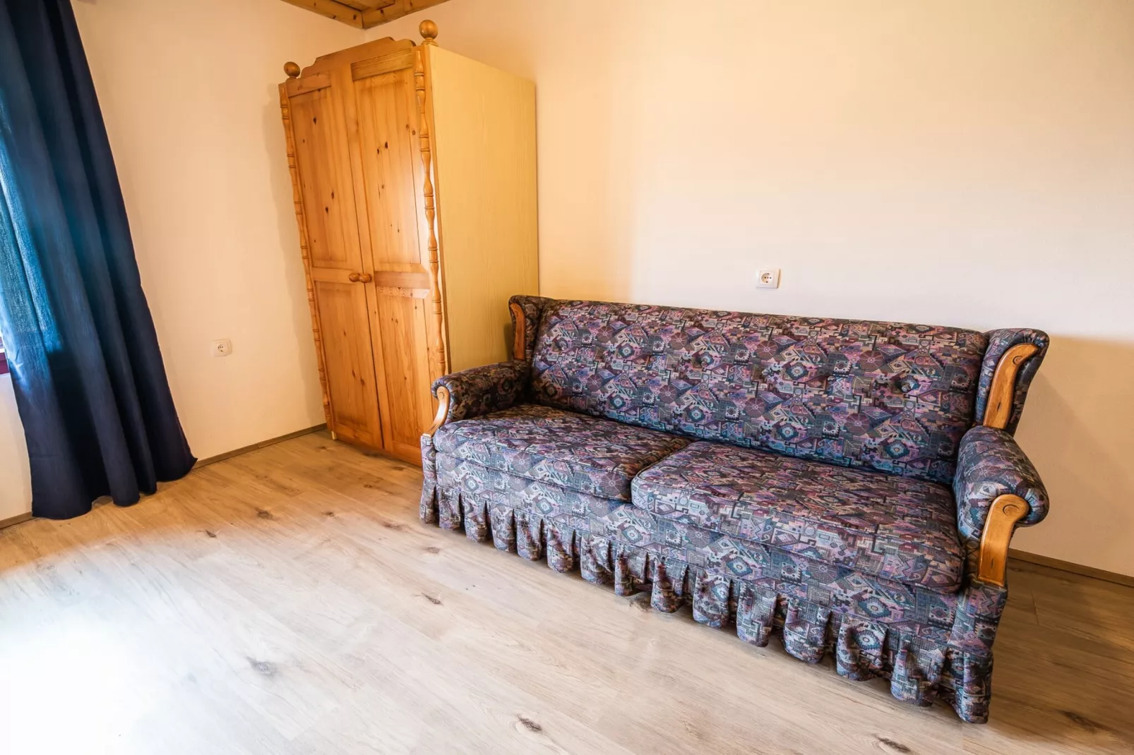 Bloomfield Retreat Country House with Sauna - Three Bedroom Country House-Schlafzimmer