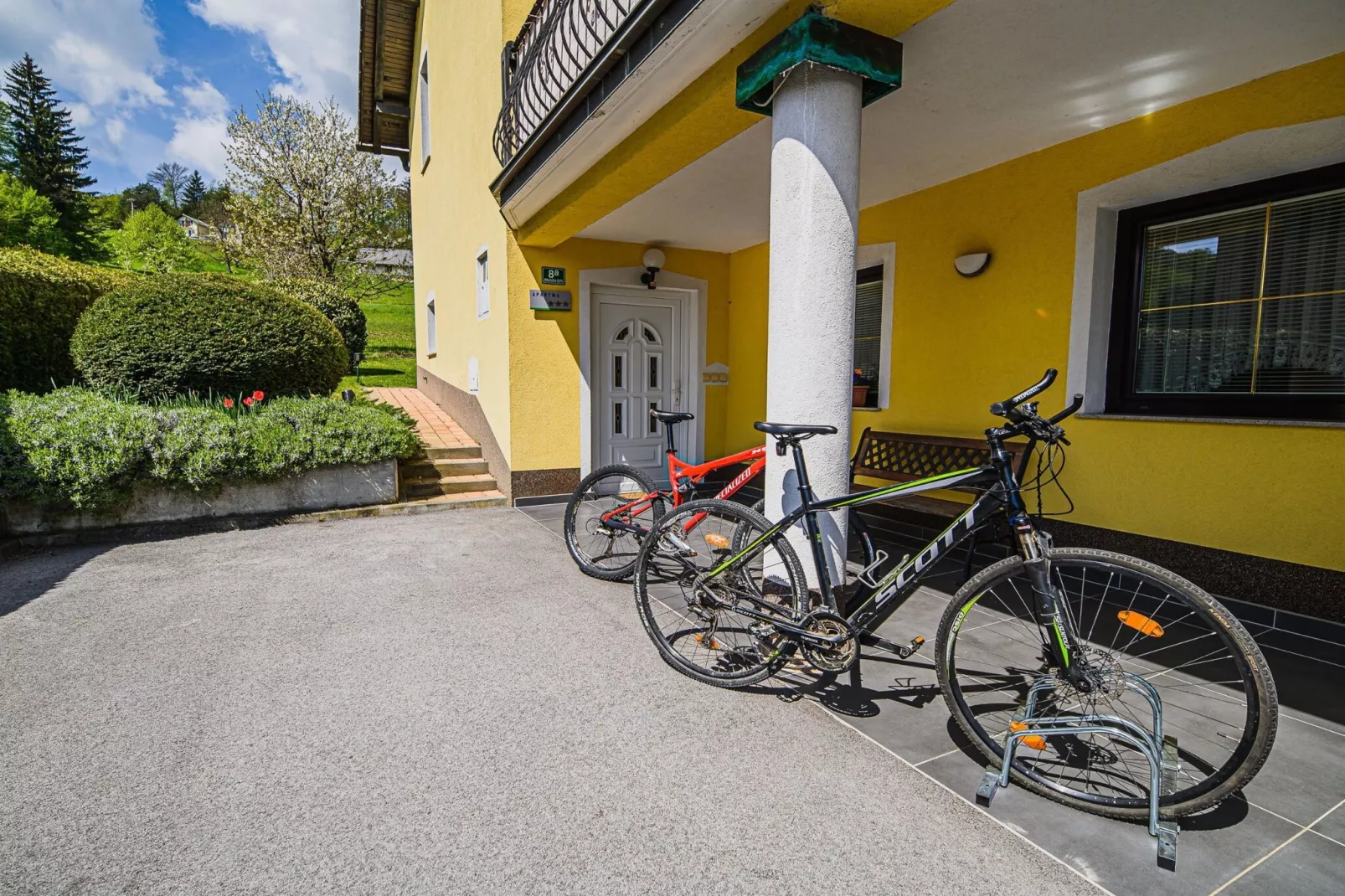 Sunny and Spacious Apartments with Terrace near Water Park - One Bedroom Apartment with Terrace-Outdoor