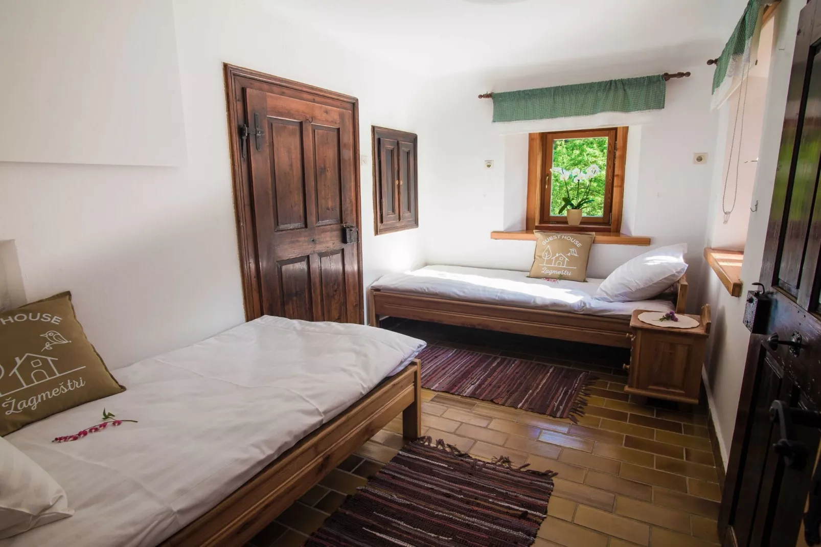 Rustic Authentic Holiday Home with Terrace and Wood Stove - Three Bedroom Holiday Home with Terrace-Schlafzimmer