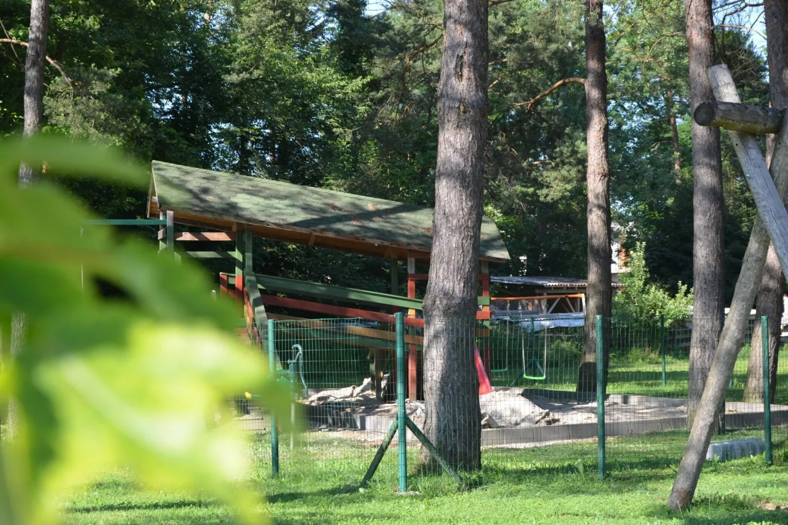 Delightful Cozy Riverside Apartment - One Bedroom Apartment with Terrace-Im Freien