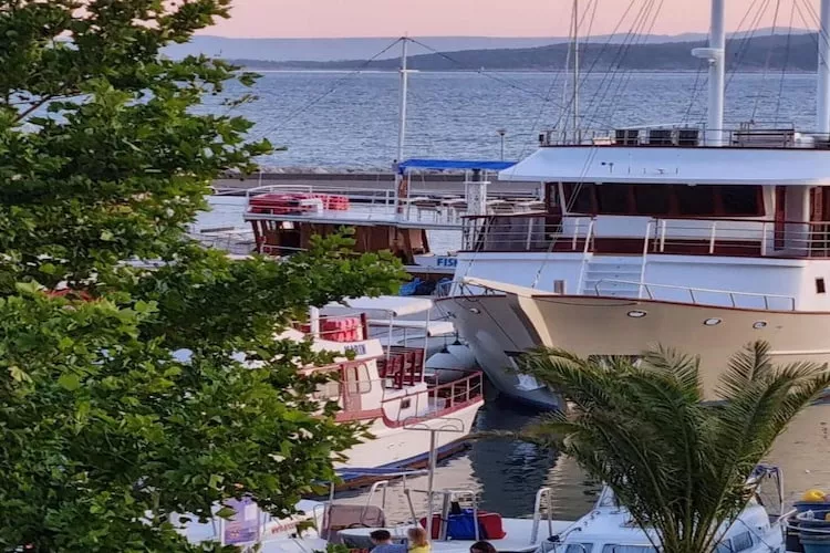 Lux apartment Mare By the Sea & Beach - Two Bedroom Apartment with Terrace-Ambiente