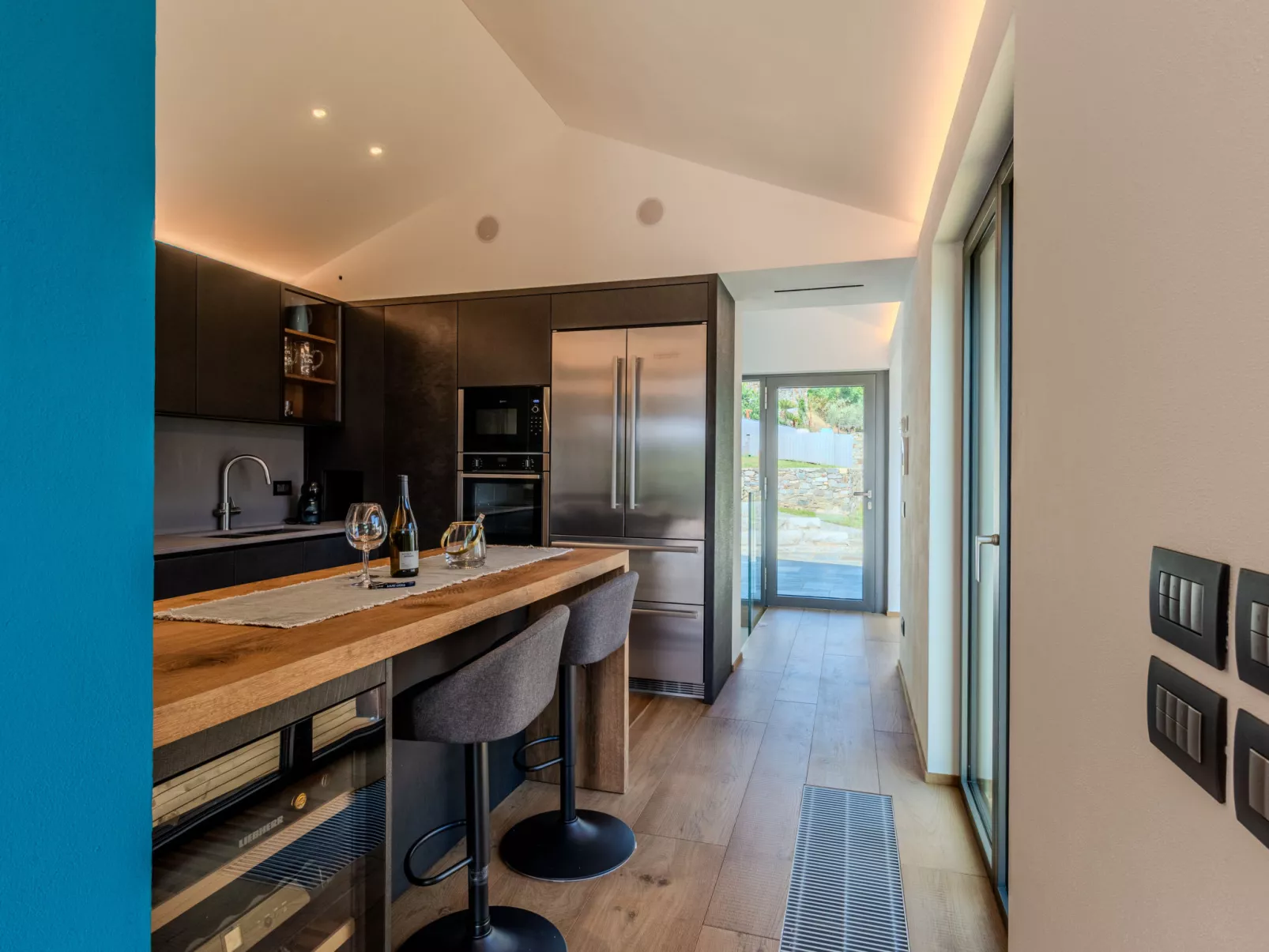 Woodhouse Domaso-Dedans