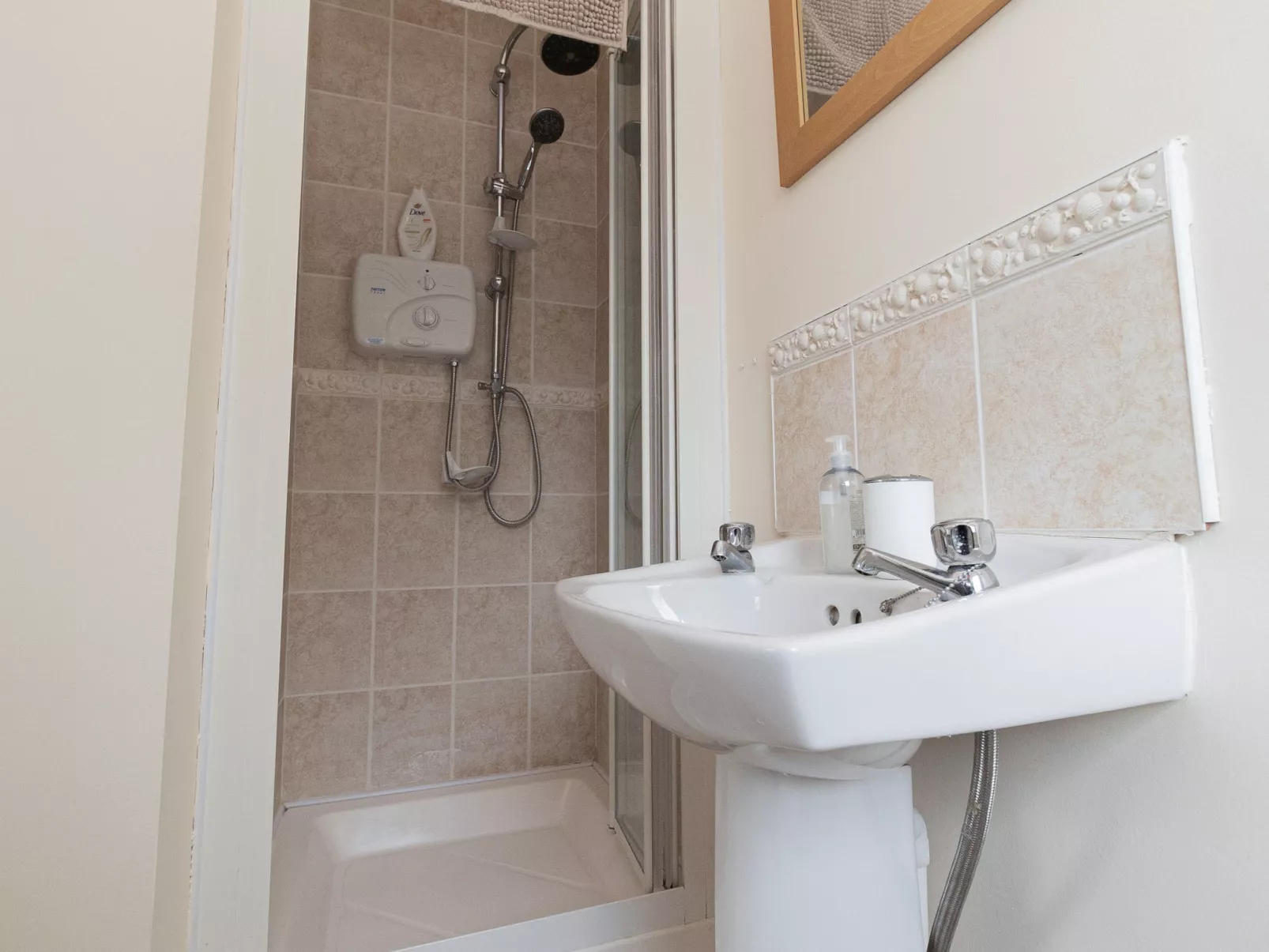 Brittas Bay Holiday Park No.18-Inside