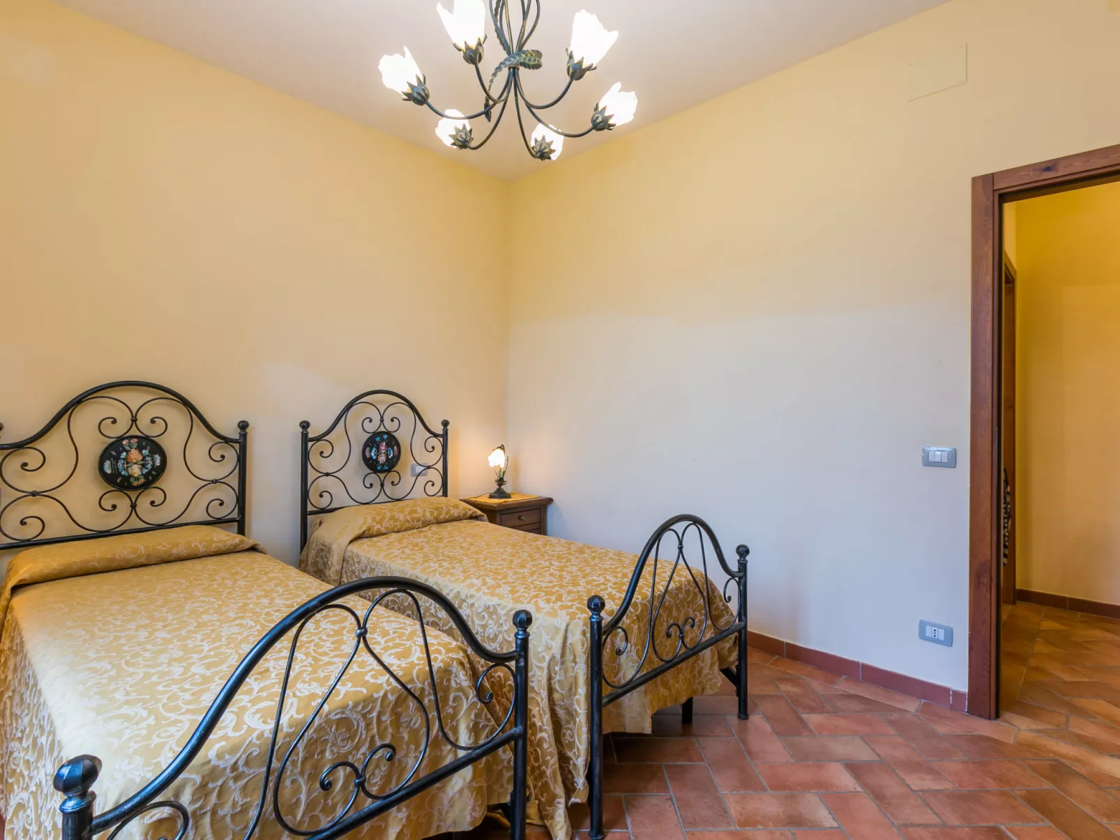 Ginestra-Dedans