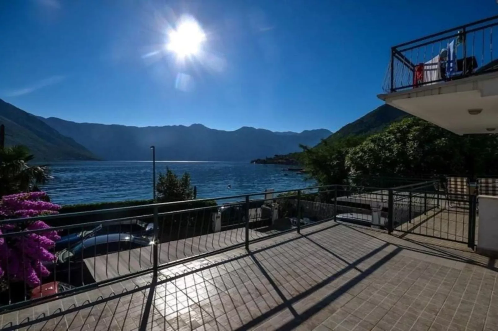 Charming Seaside Escape in Kotor - One Bedroom Apartment with Garden 3-Im Freien