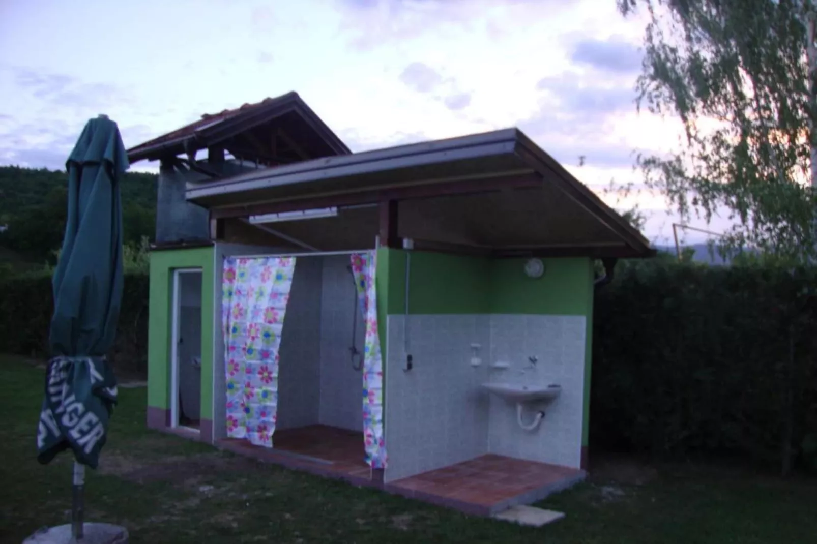 Four bedroom home with river view-Garten Sommer