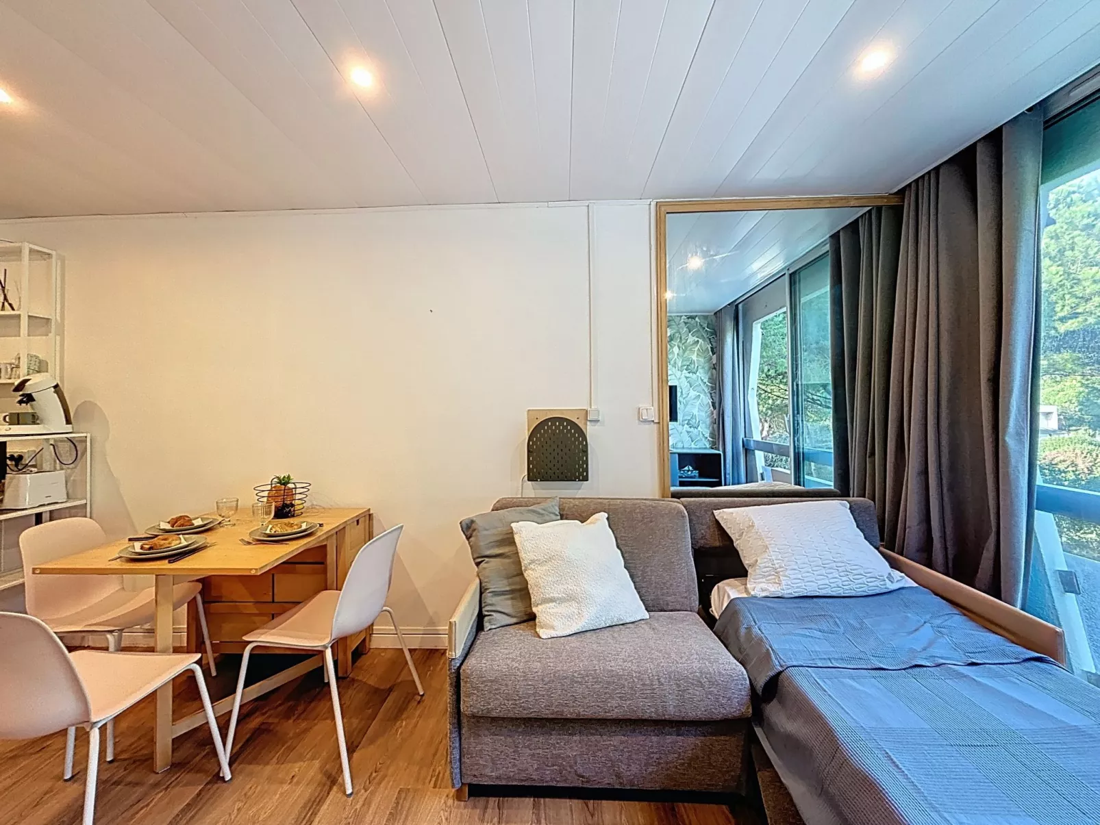 Le Saint Clair-Inside