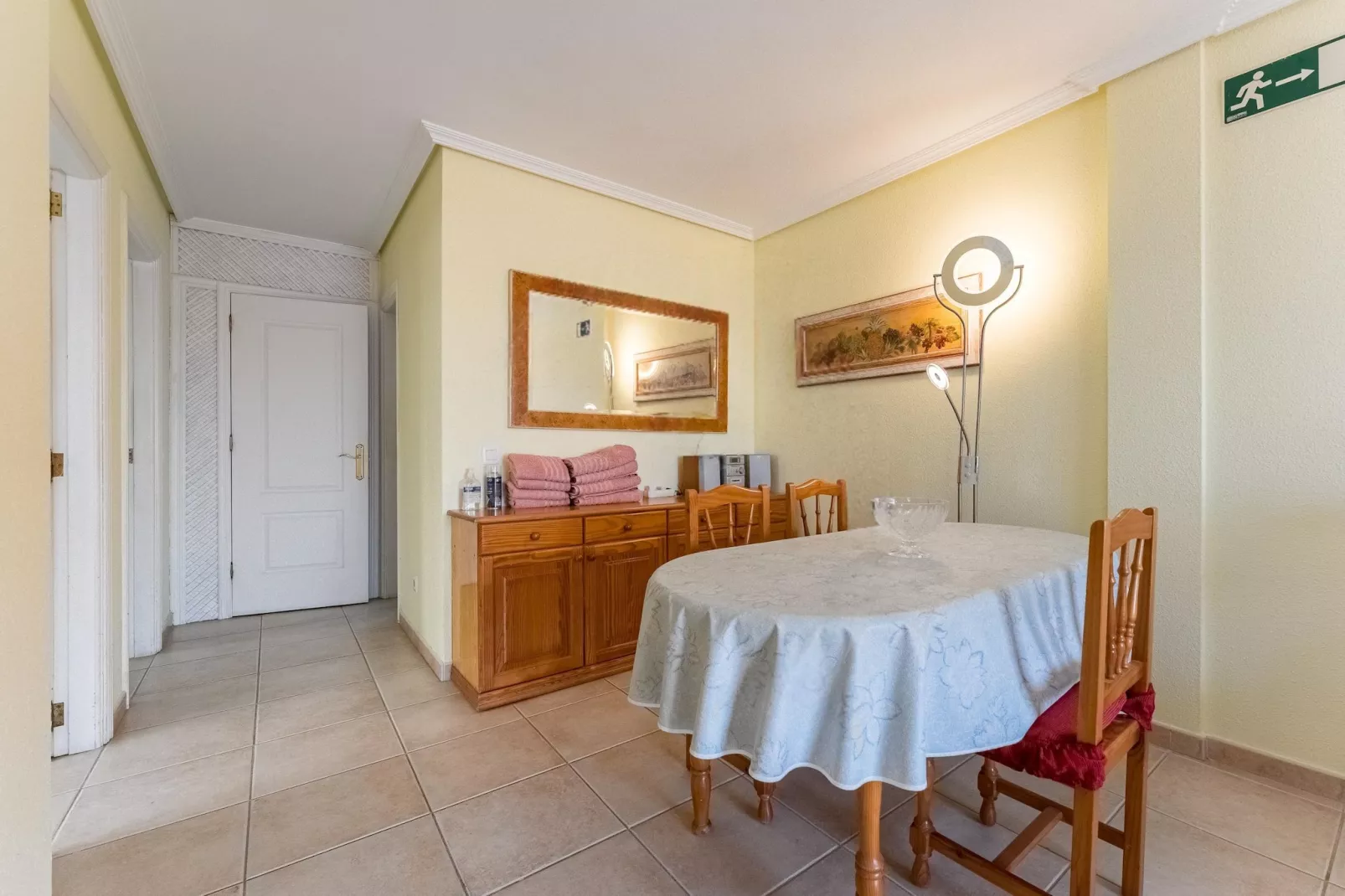 Delfin 14C-Esszimmer