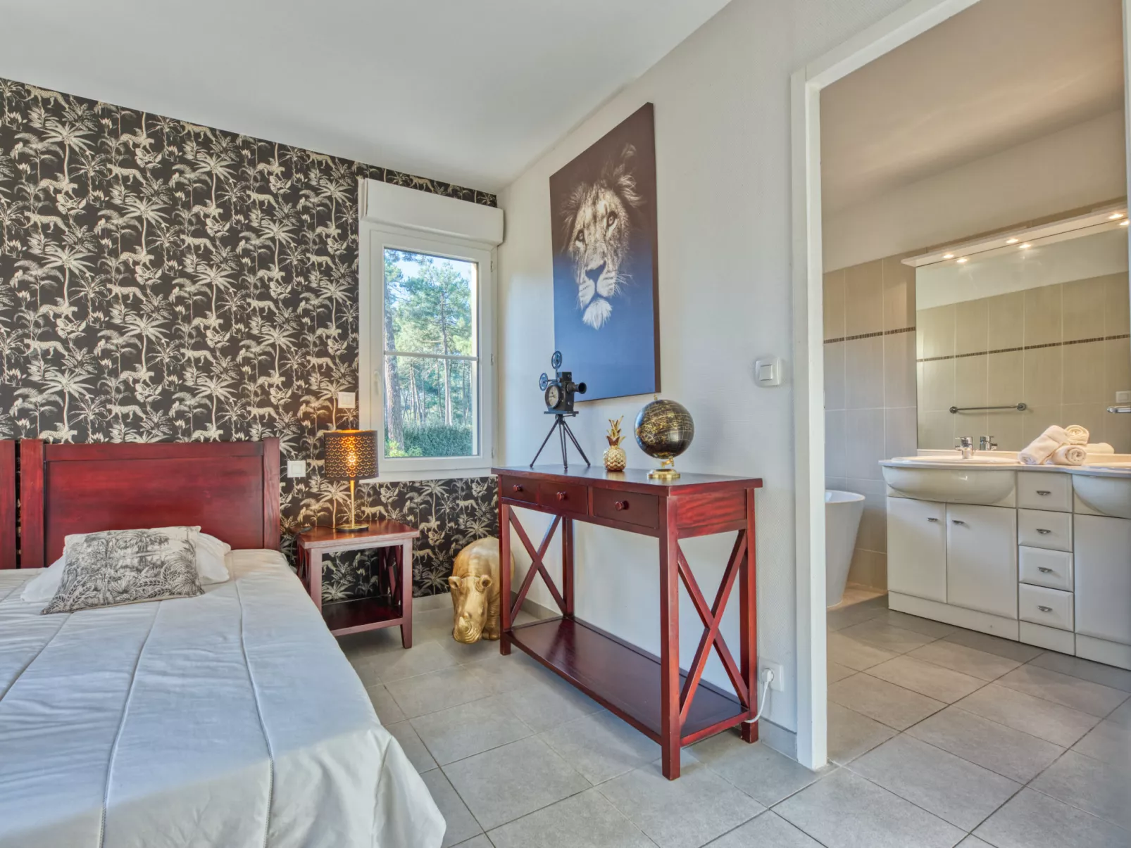 Atlantic Green-Inside