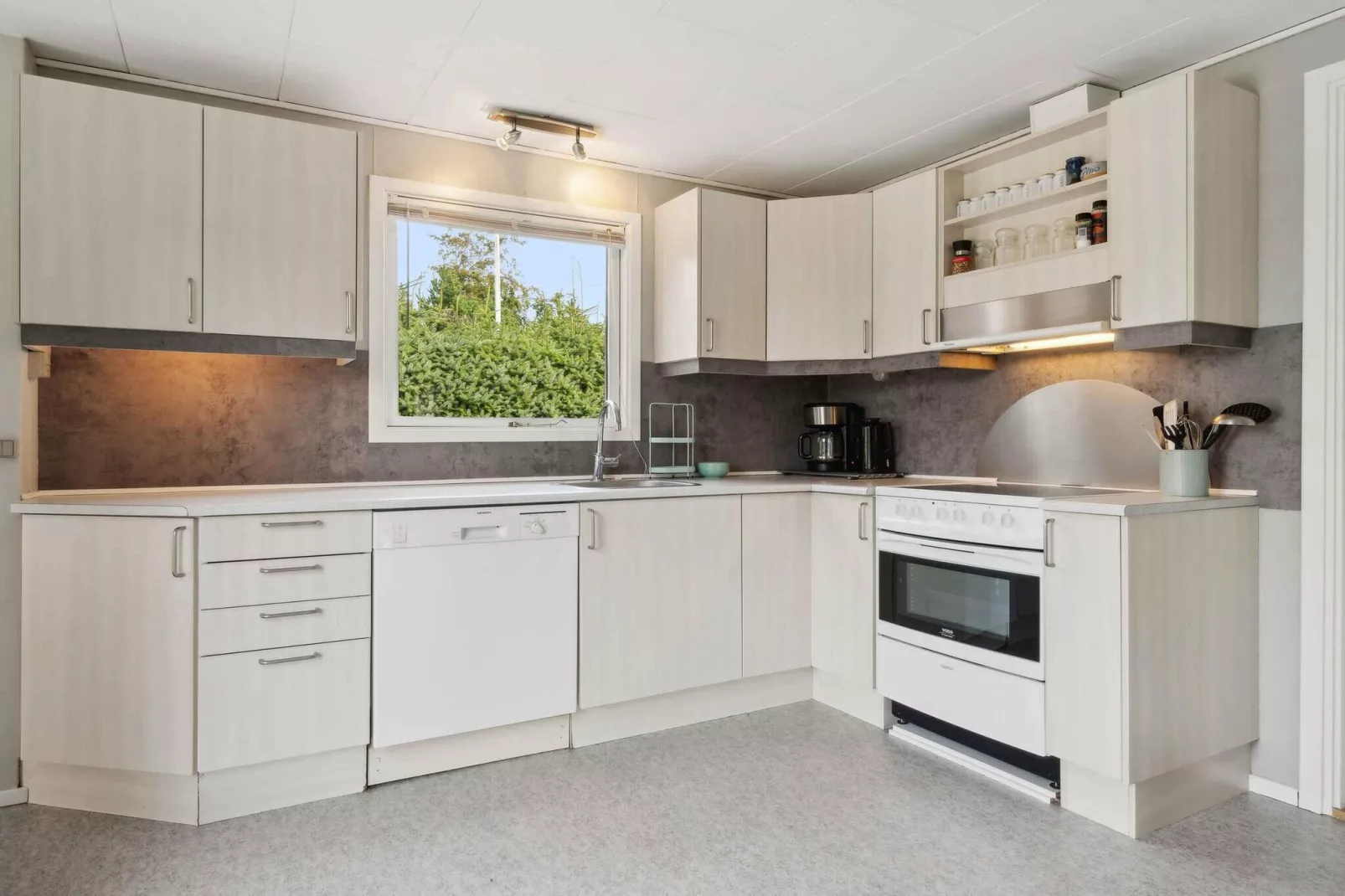 5 star holiday home in Hadsund-Indoor