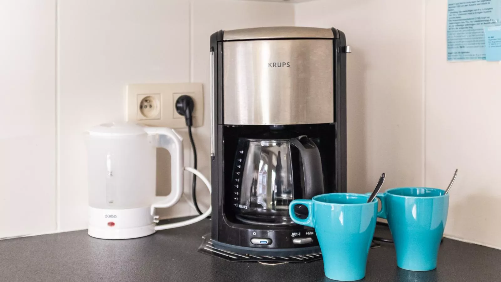 Les Trois Moineaux-Küche