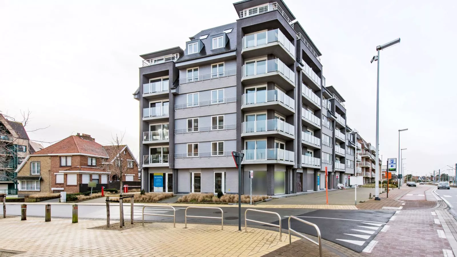 Delmar vierde-Exterior in summer