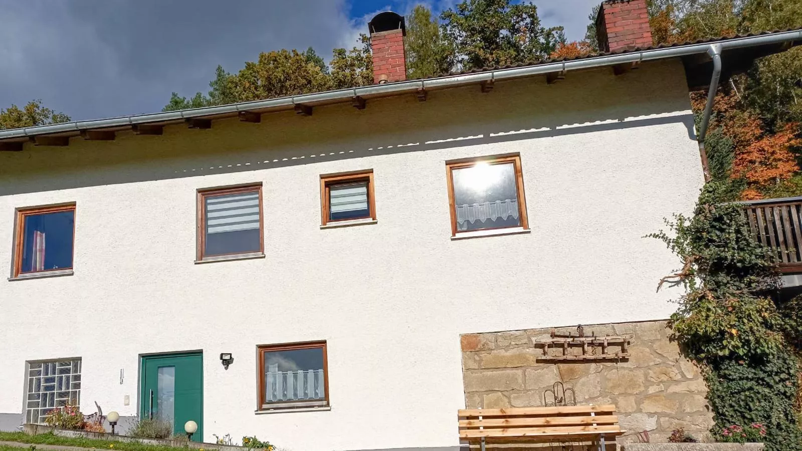 Berghof-Exterior in summer