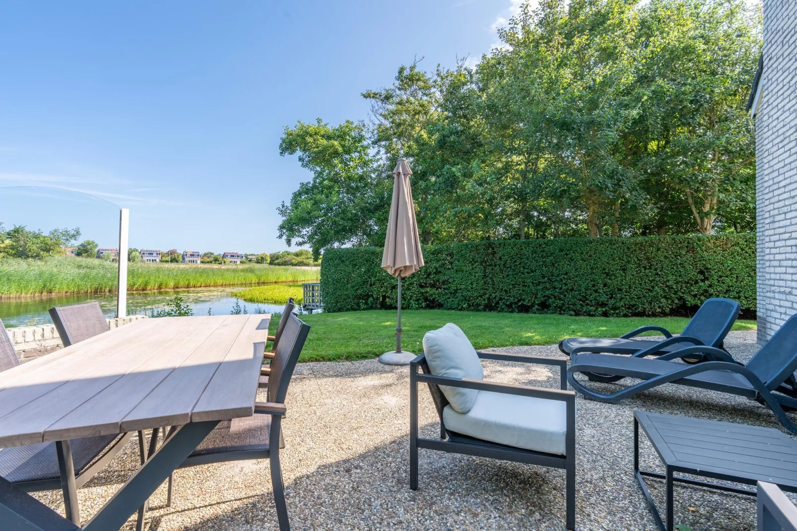 Kamperfoelie 55-Terrace balcony