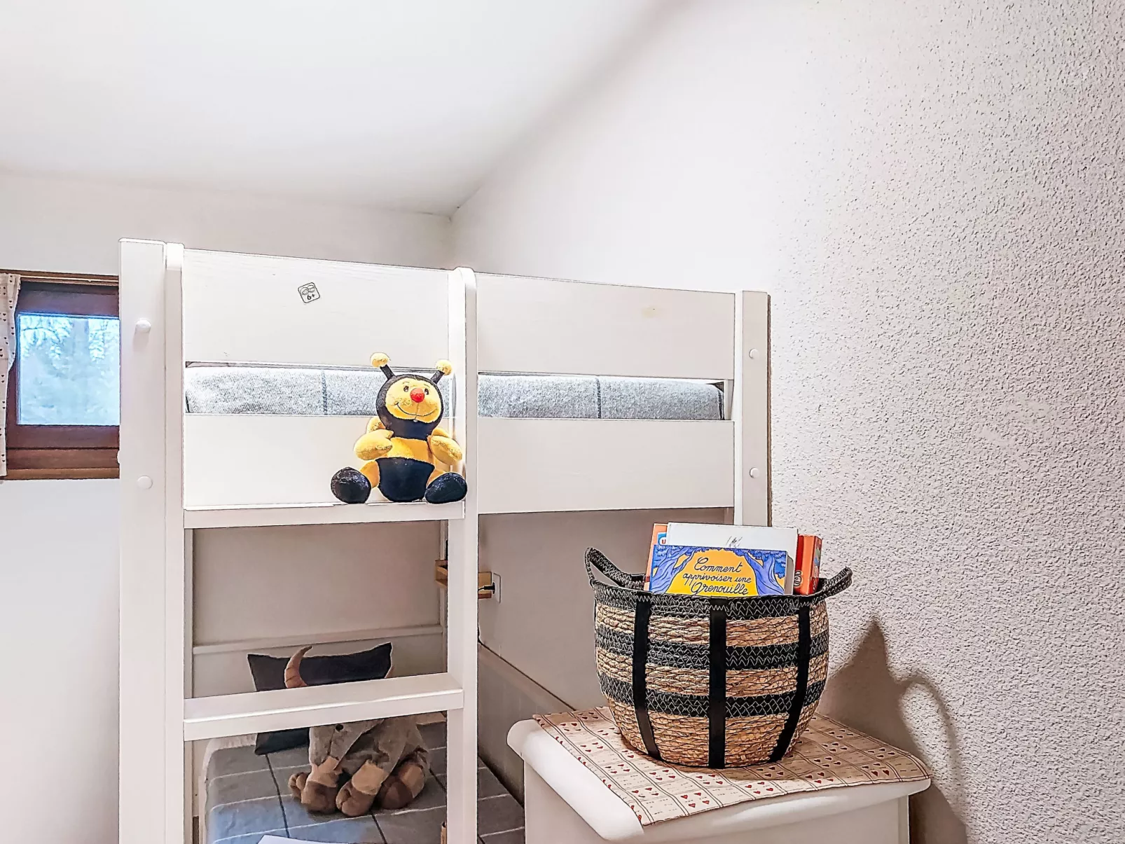 L'aiguille noire-Dedans