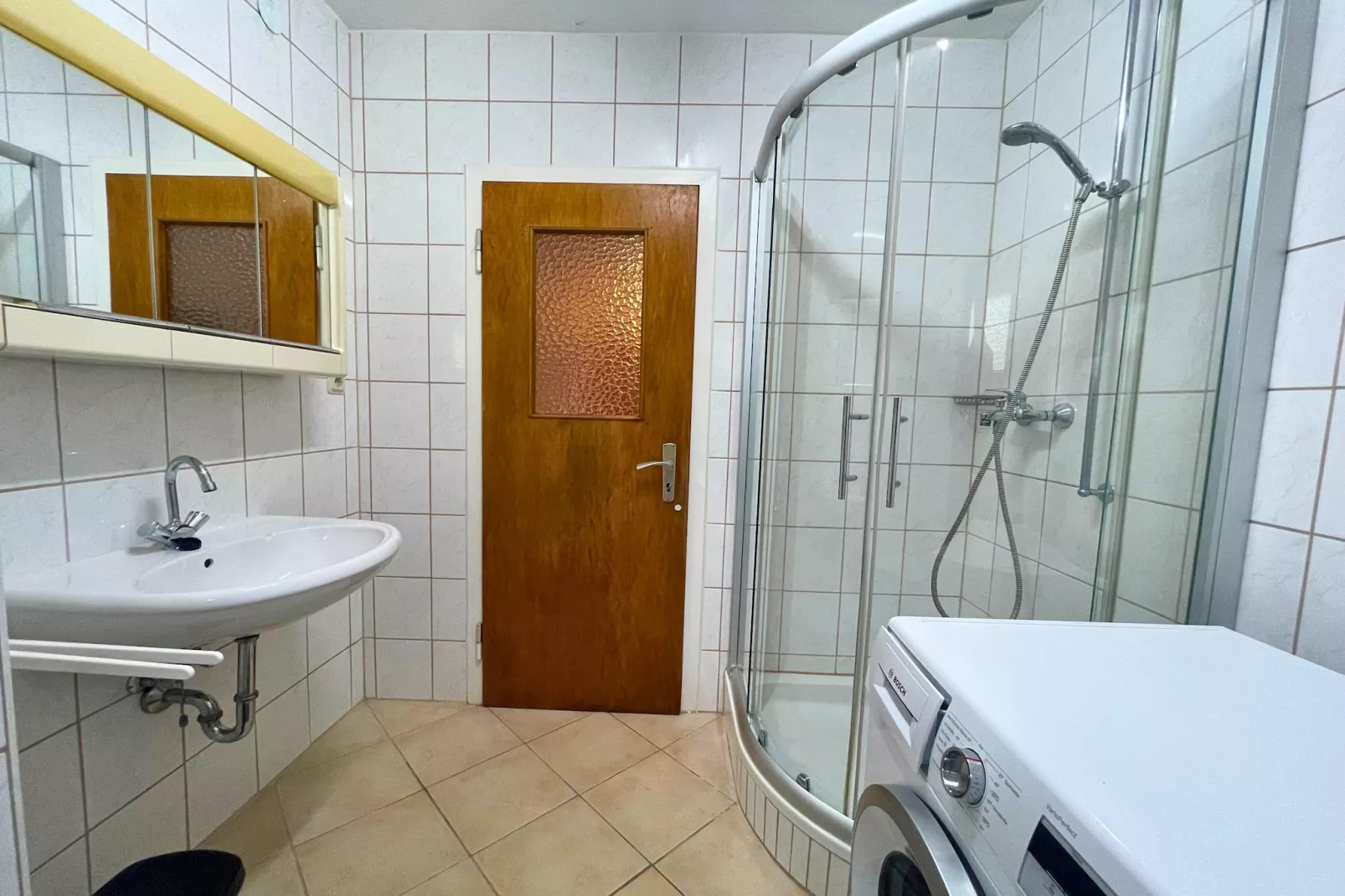 Ferienwohnung Birresborn-Badezimmer