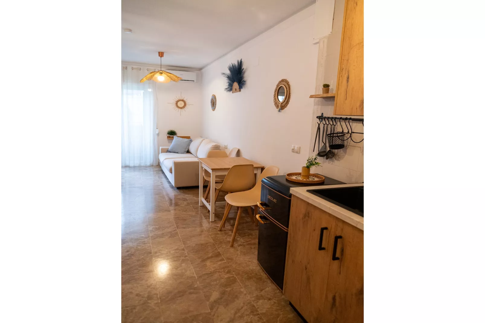 CT 394 - Faro's Beach & Town - Torremolinos-Kitchen