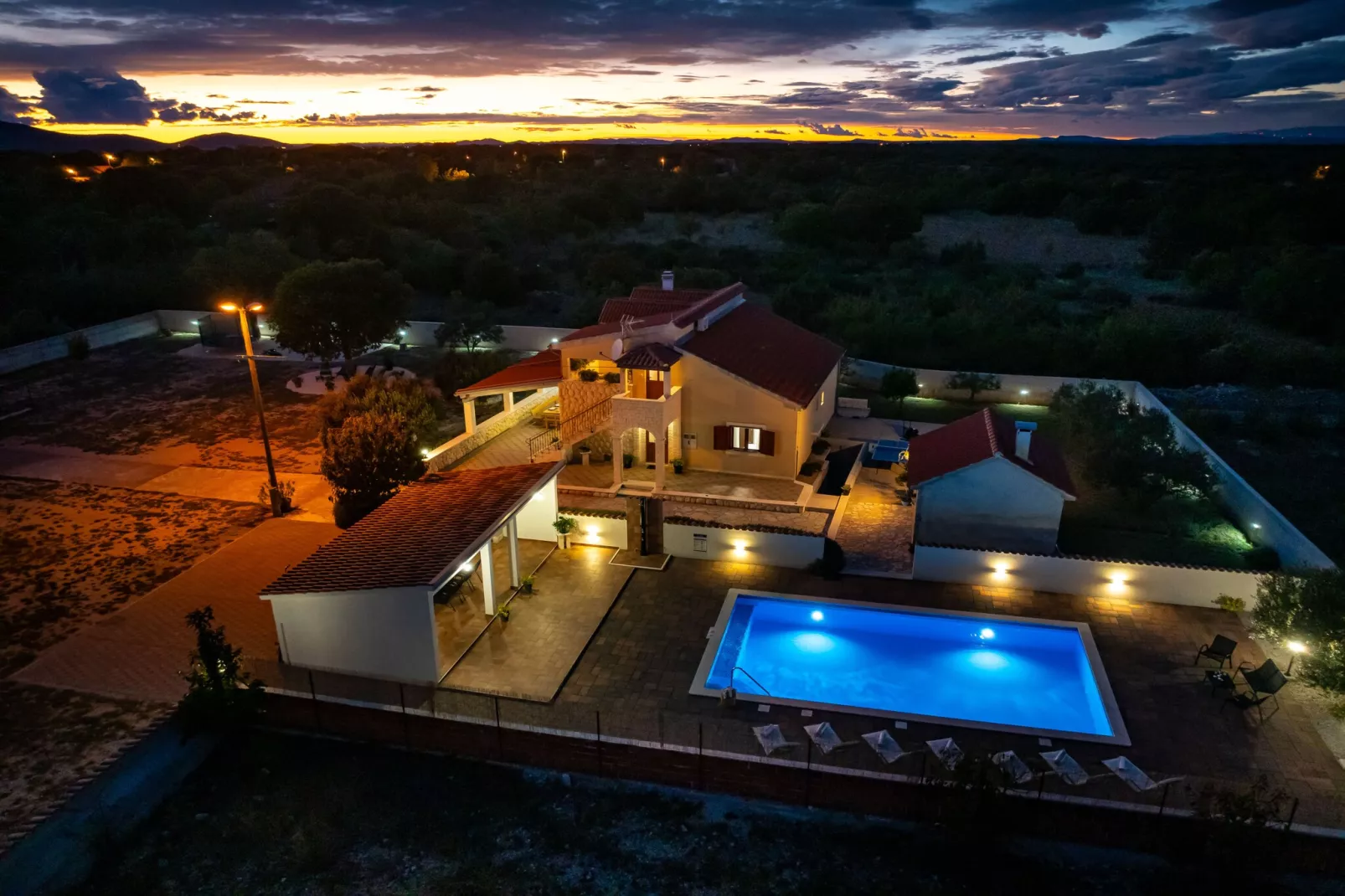 Villa Marijana-Außenbereich Sommer