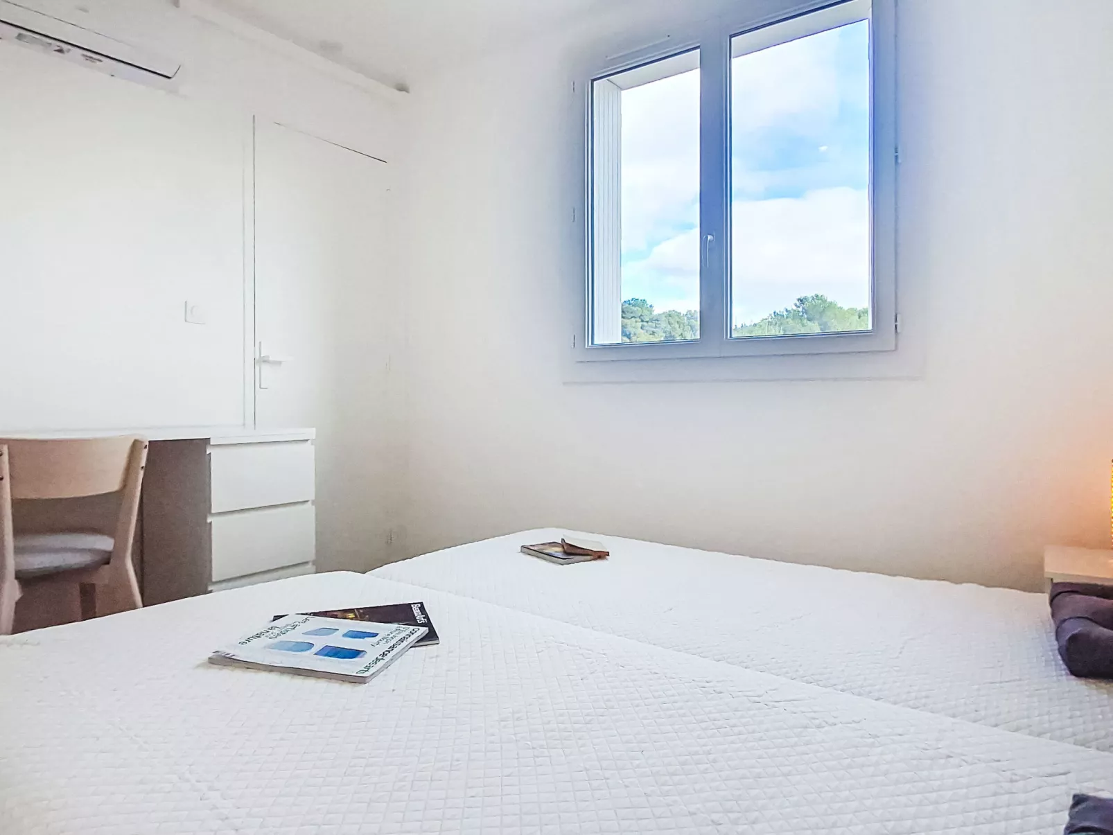 Les Amandiers-Drinnen